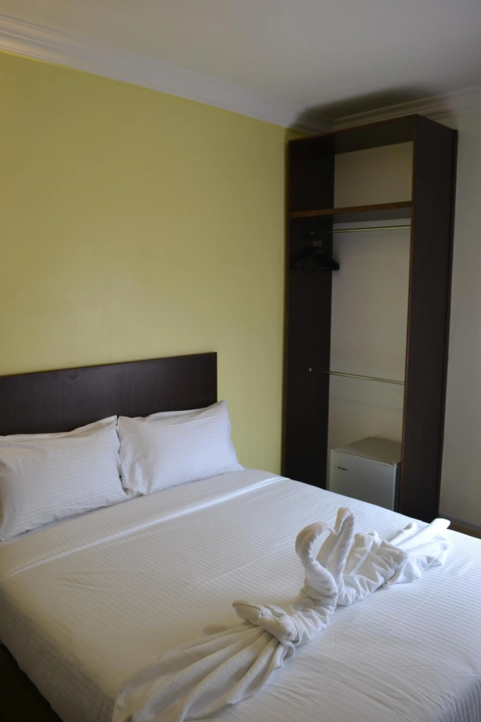 Bedroom, Bed in DR Hotel Penang