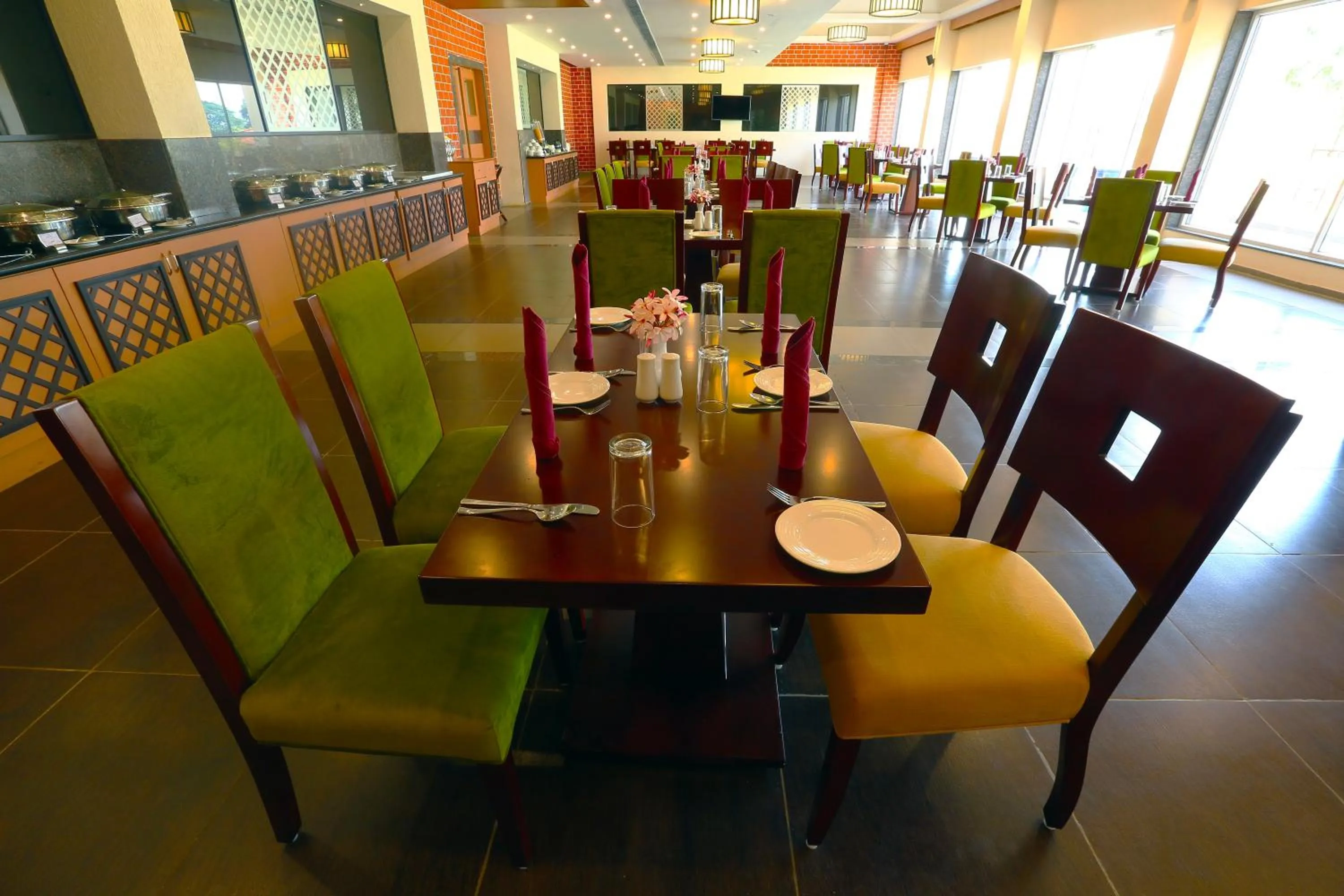 Food and drinks in Grand Serenaa Hotel & Resorts, Auroville