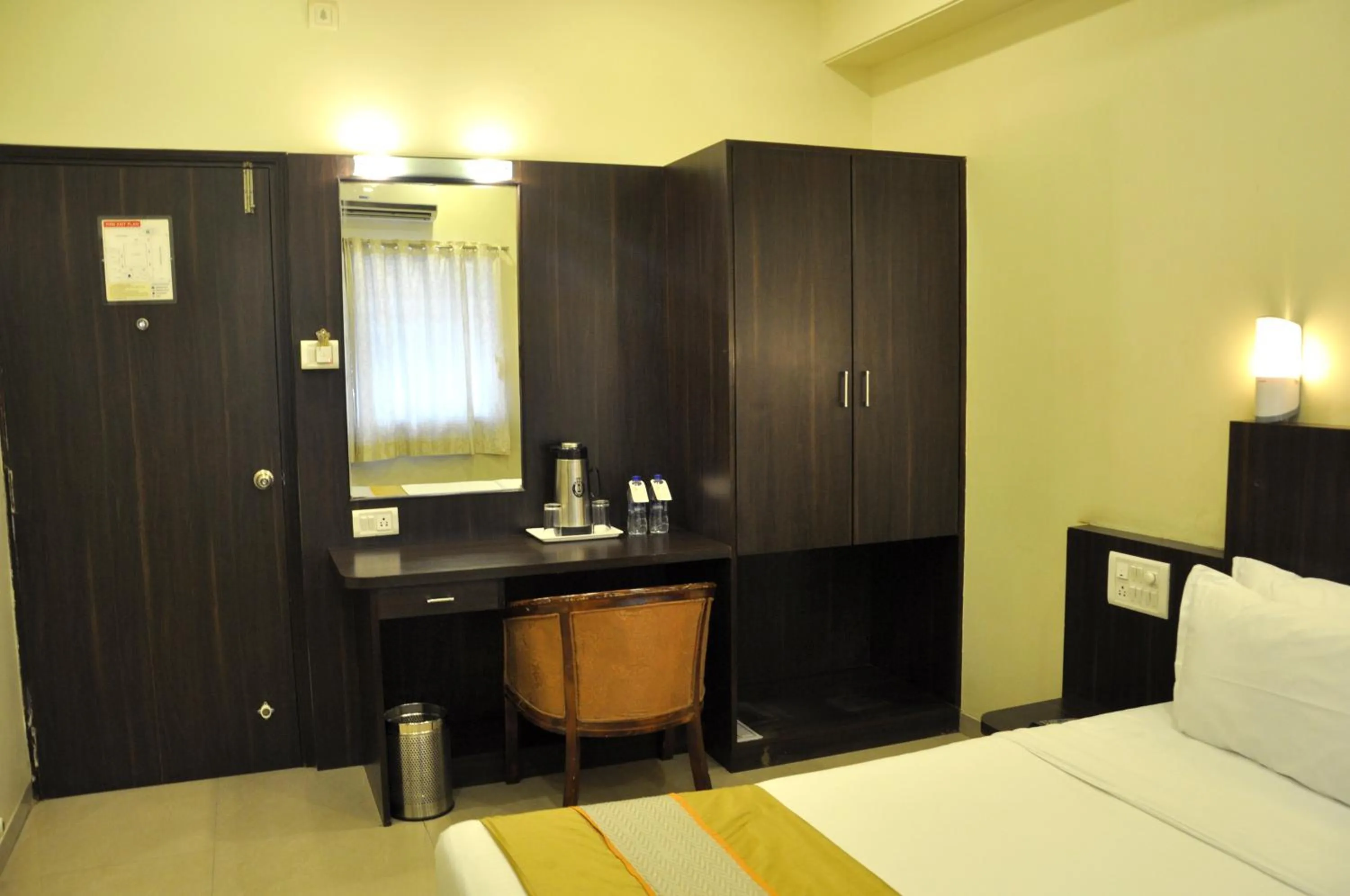 Bed in Hotel Atria, Kolhapur