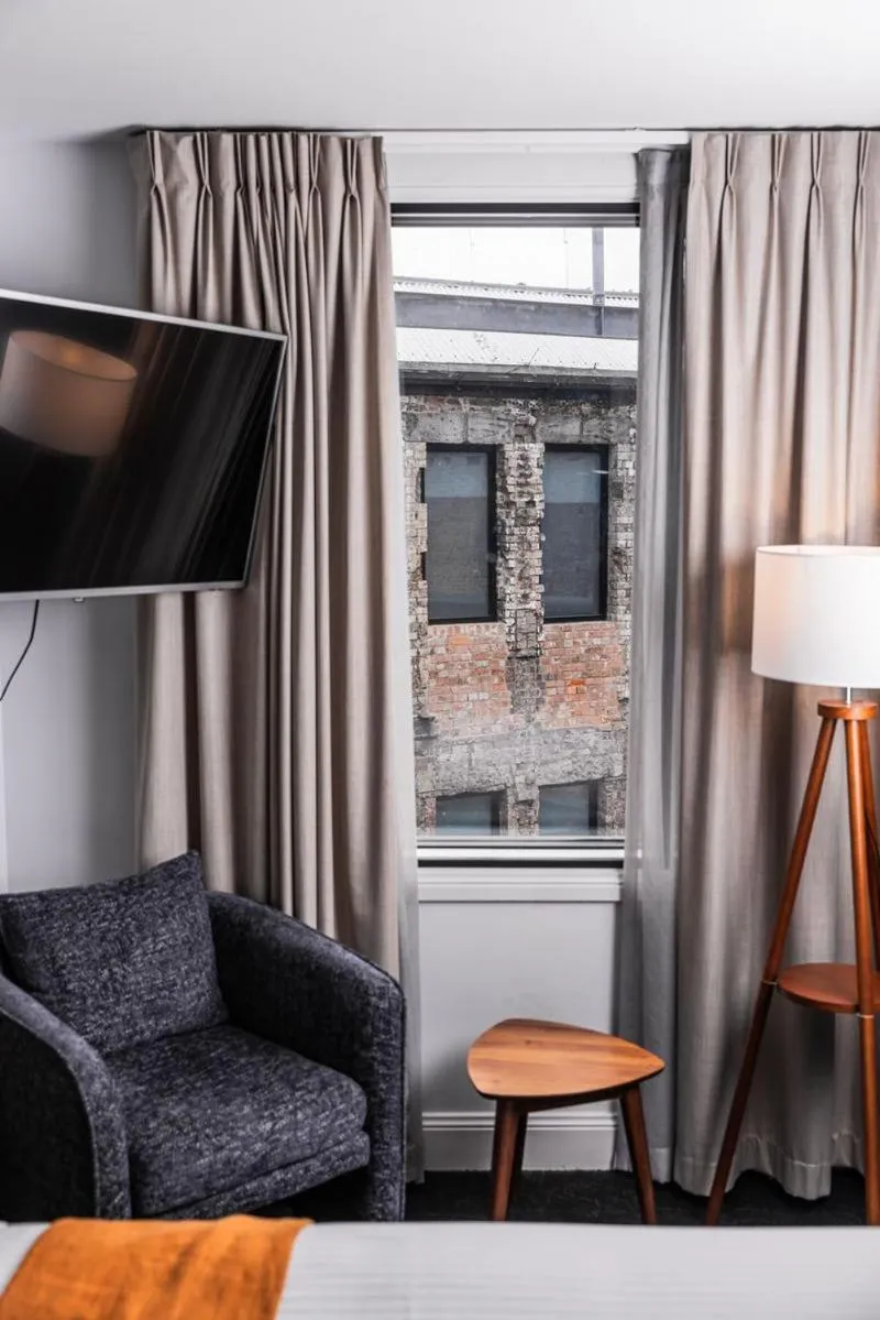 Living room, Bed in The Lucky Hotel