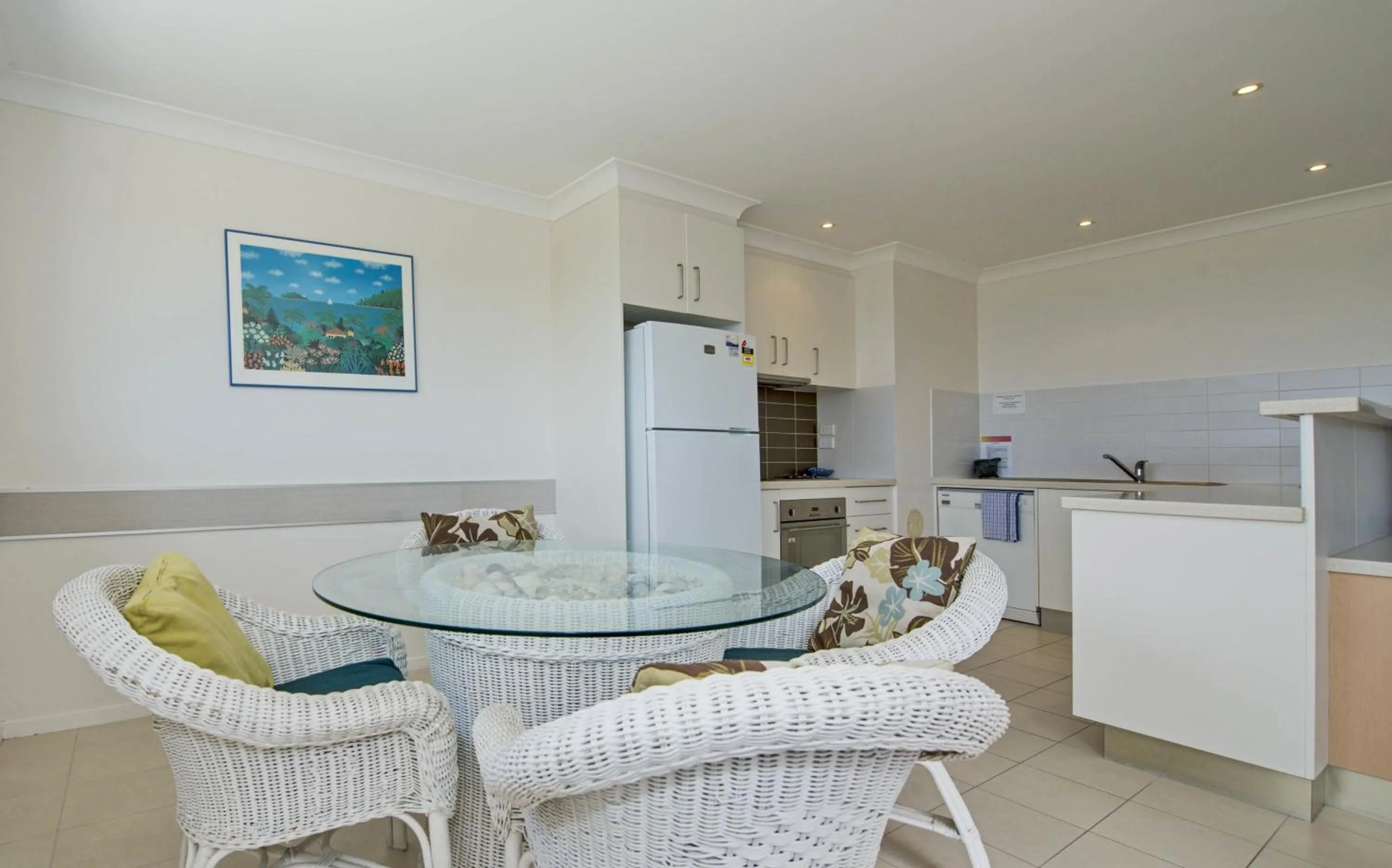 Kitchen or kitchenette in Samarinda Jewel by the Sea