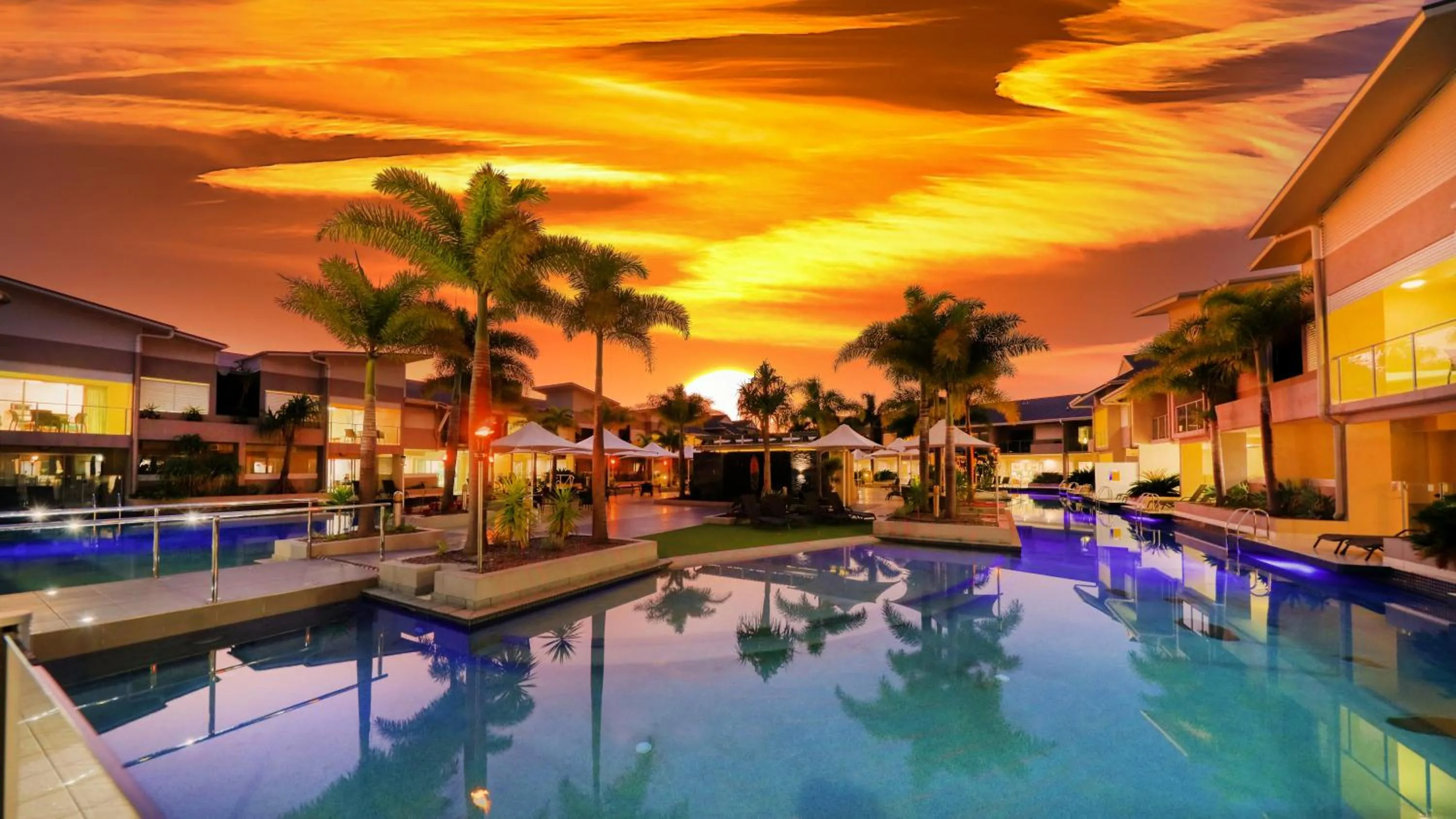 Swimming pool in 1770 Lagoons Central Apartment Resort Official