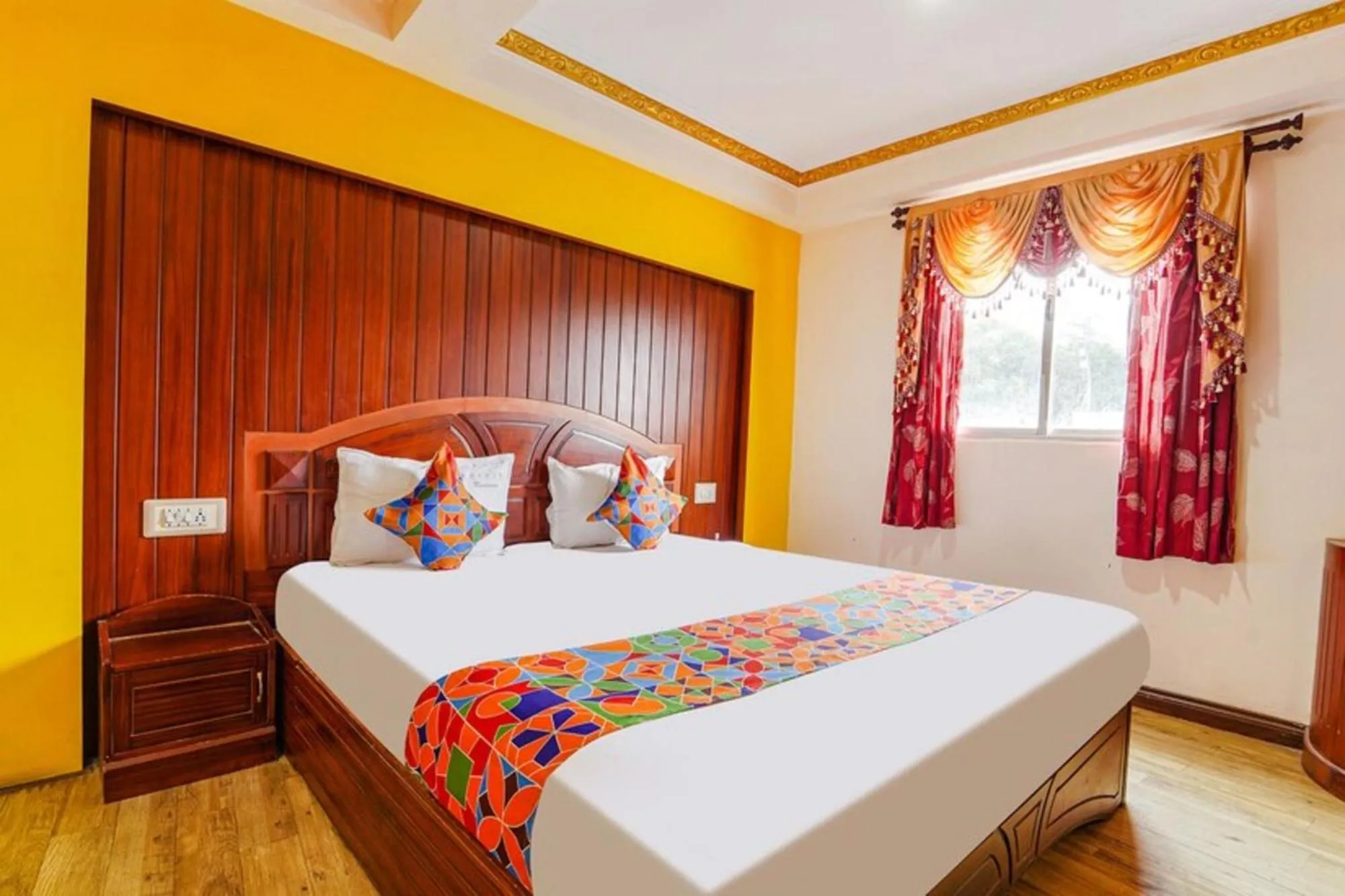 Bed in FabHotel Roshan Residency - Nr Kurinji Andavar Temple