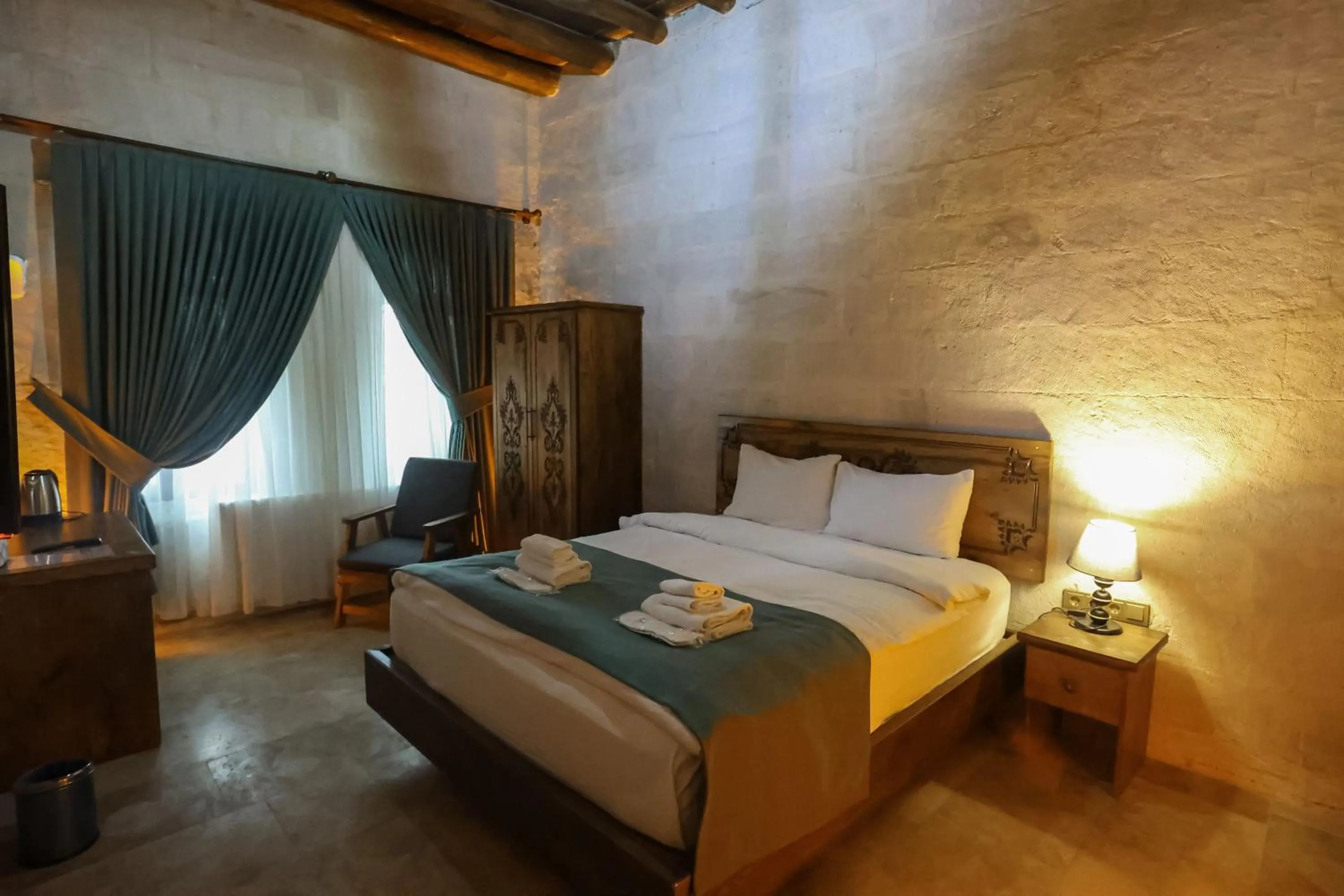 Bed in Kayaharman cave otel