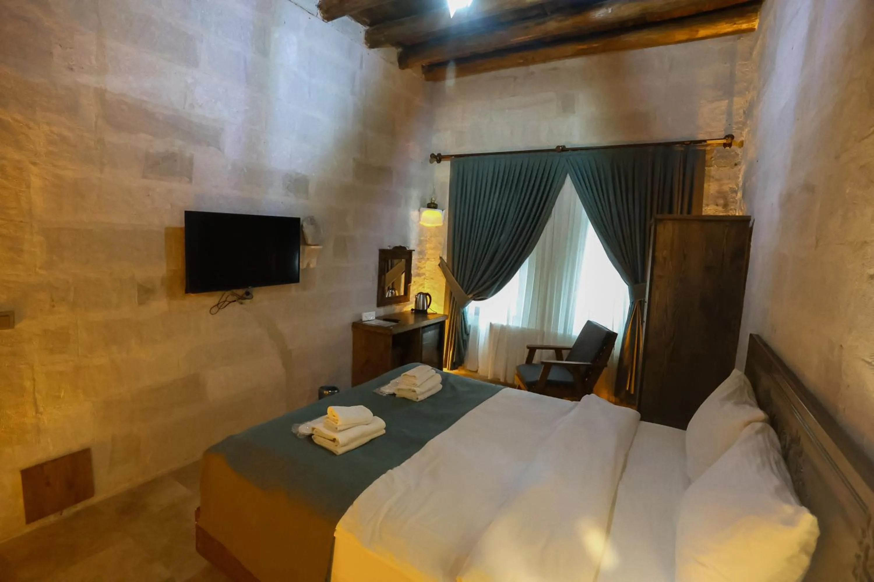 Bed in Kayaharman cave otel