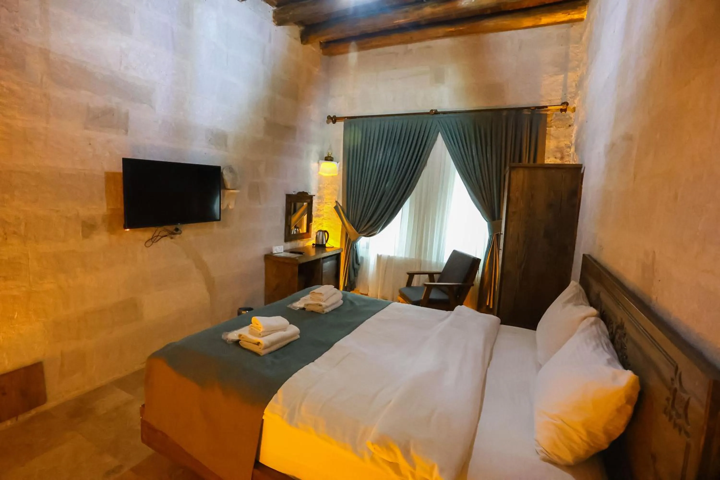 Bed in Kayaharman cave otel