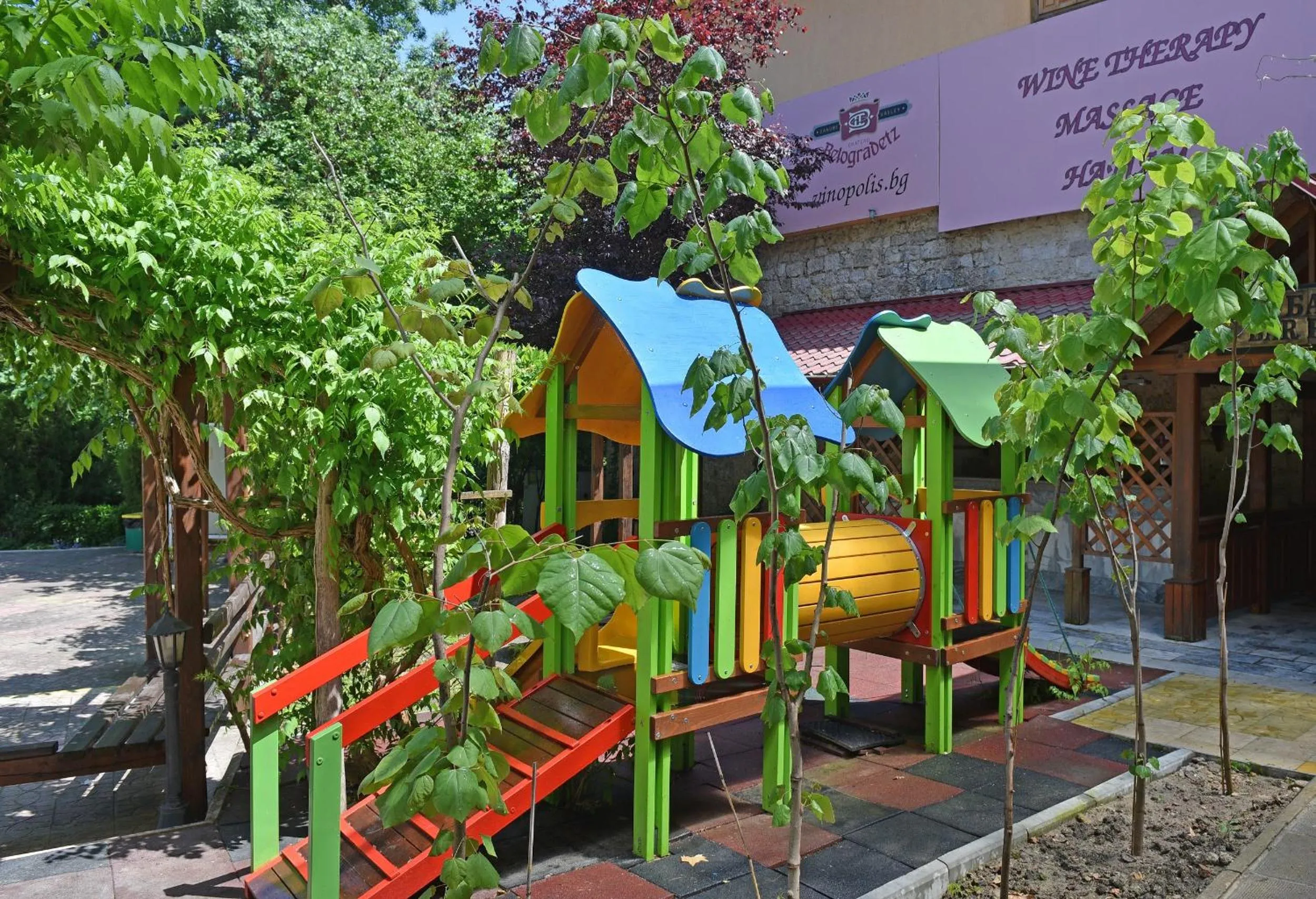 children in Estreya Residence Hotel and SPA