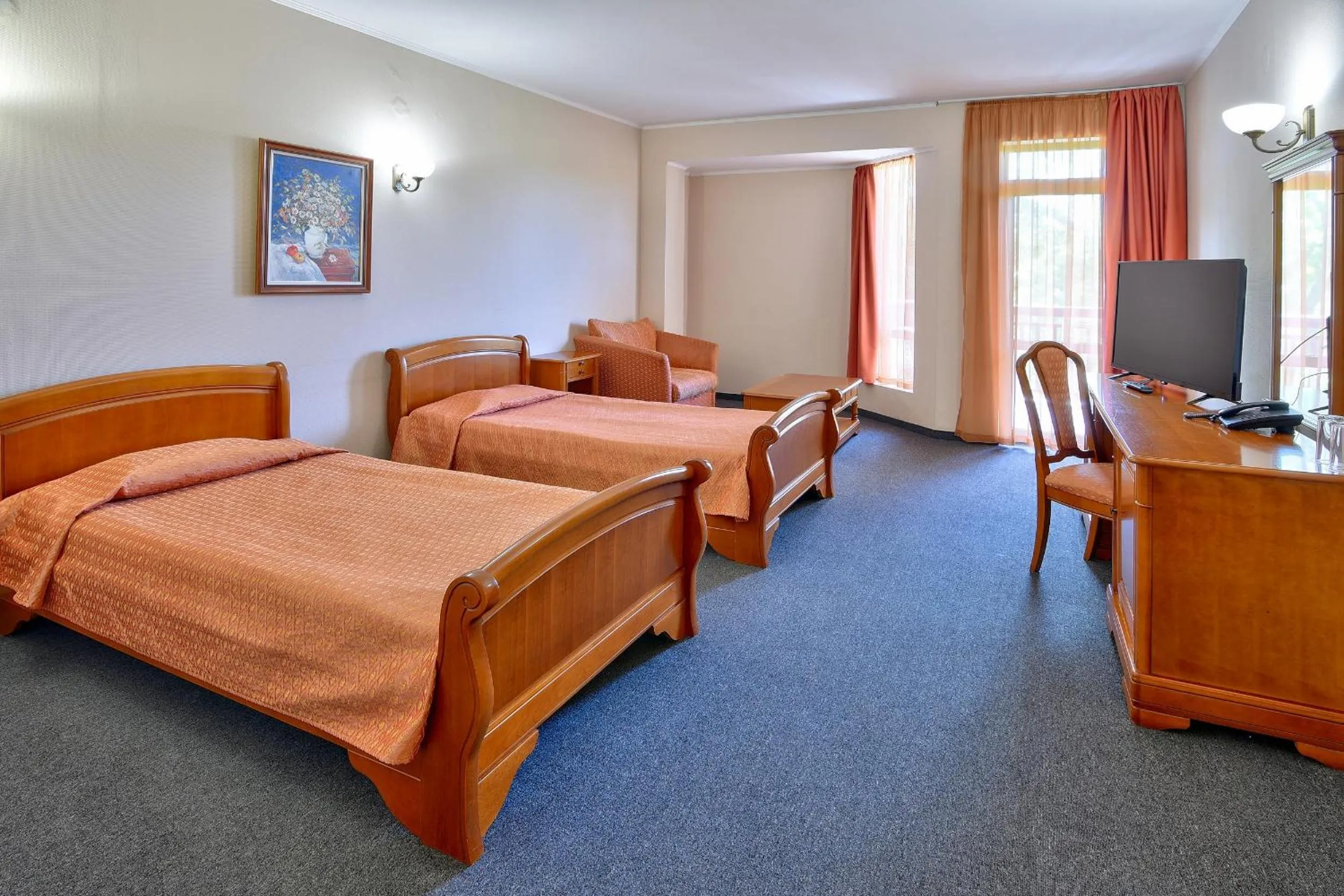 Bed in Estreya Residence Hotel and SPA