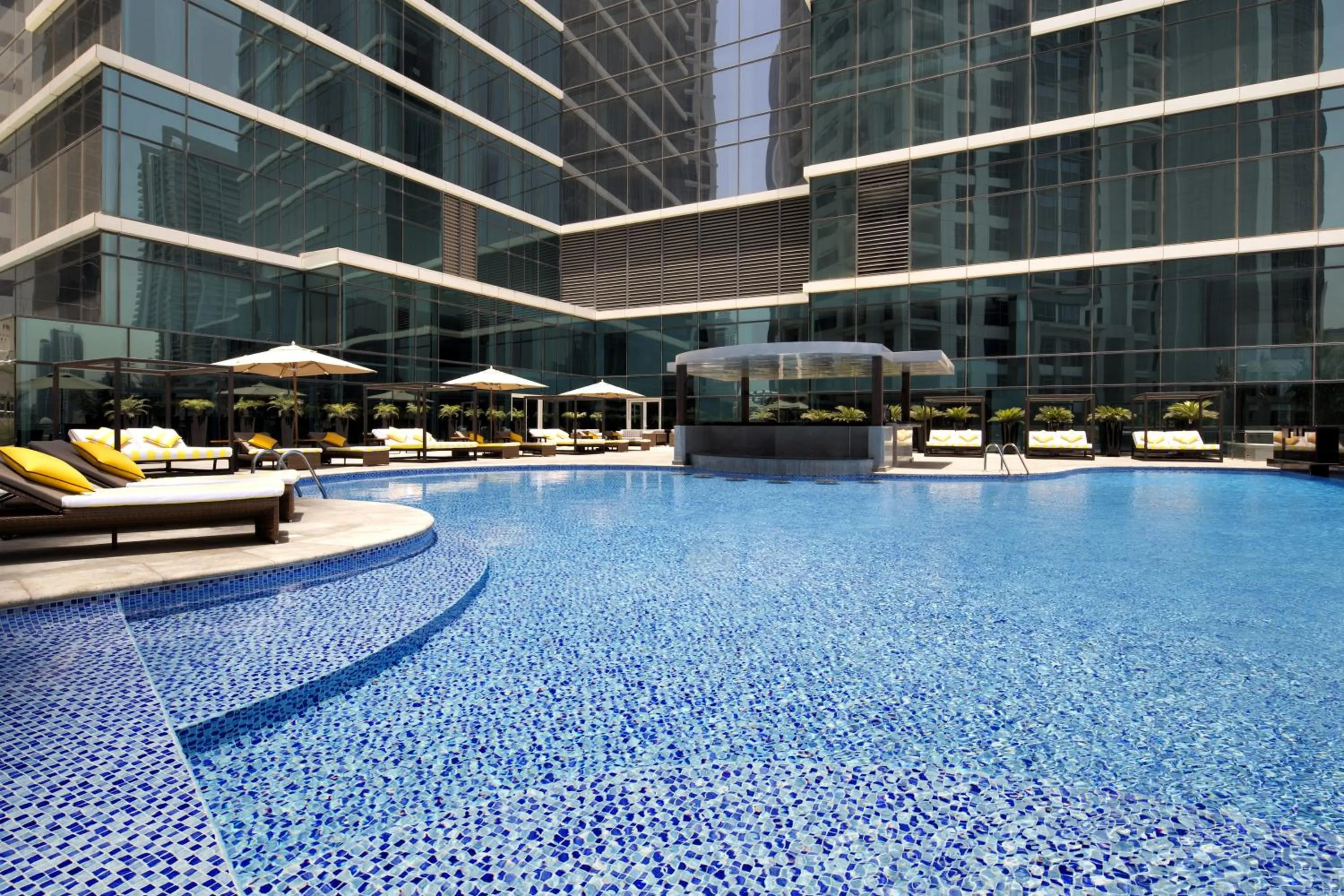 Swimming pool in Taj Dubai