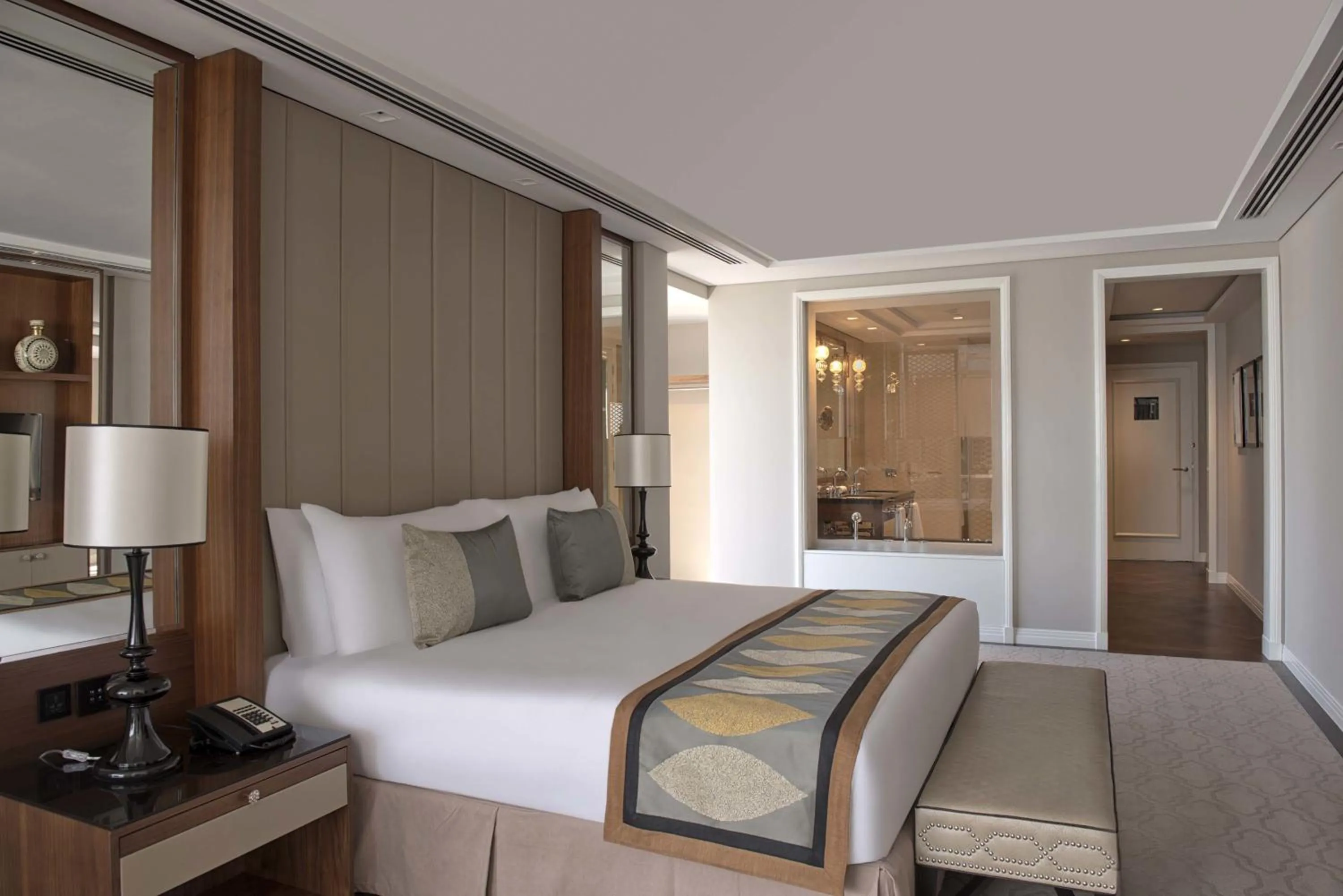 Bedroom, Bed in Taj Dubai