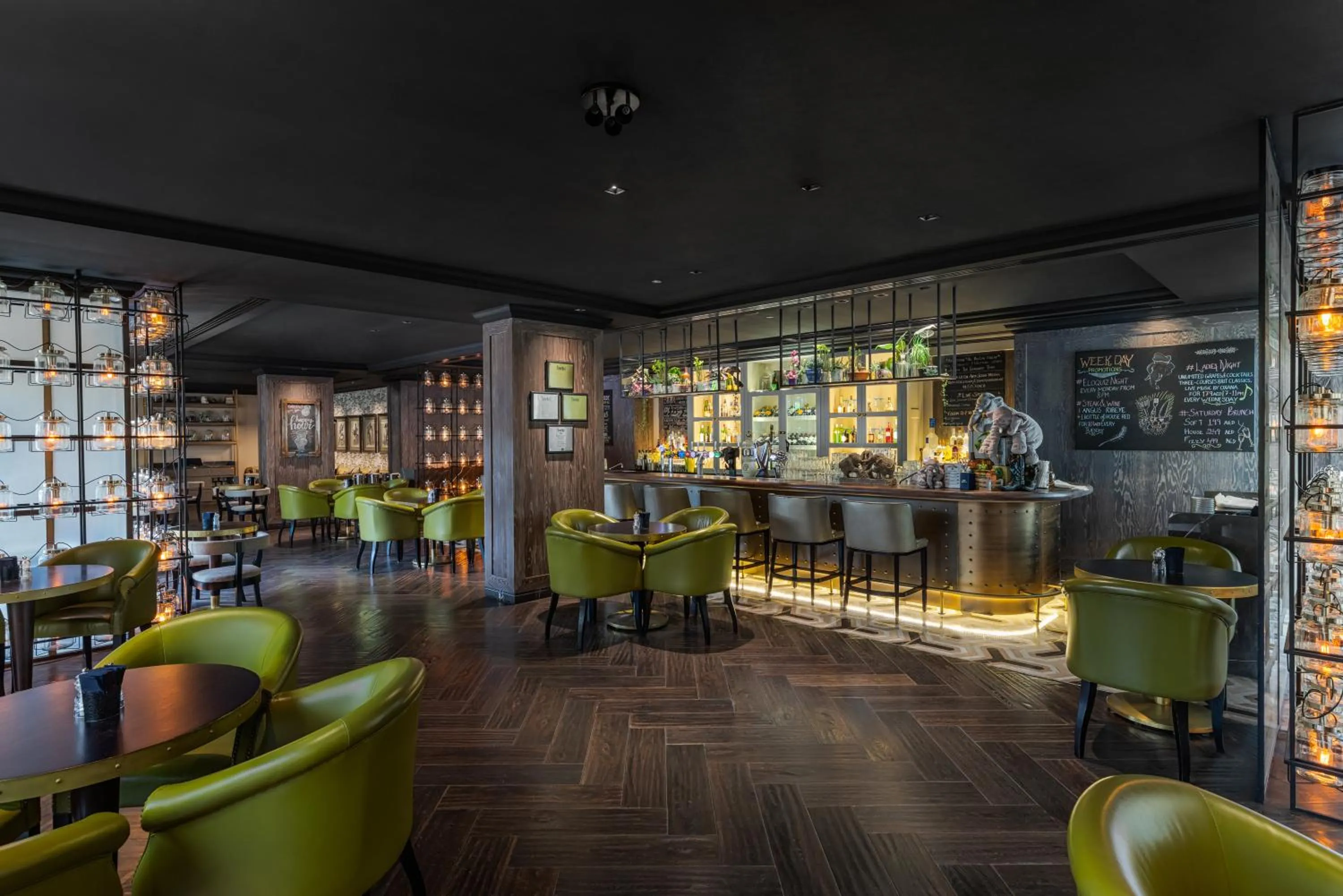 Restaurant/places to eat in Taj Dubai