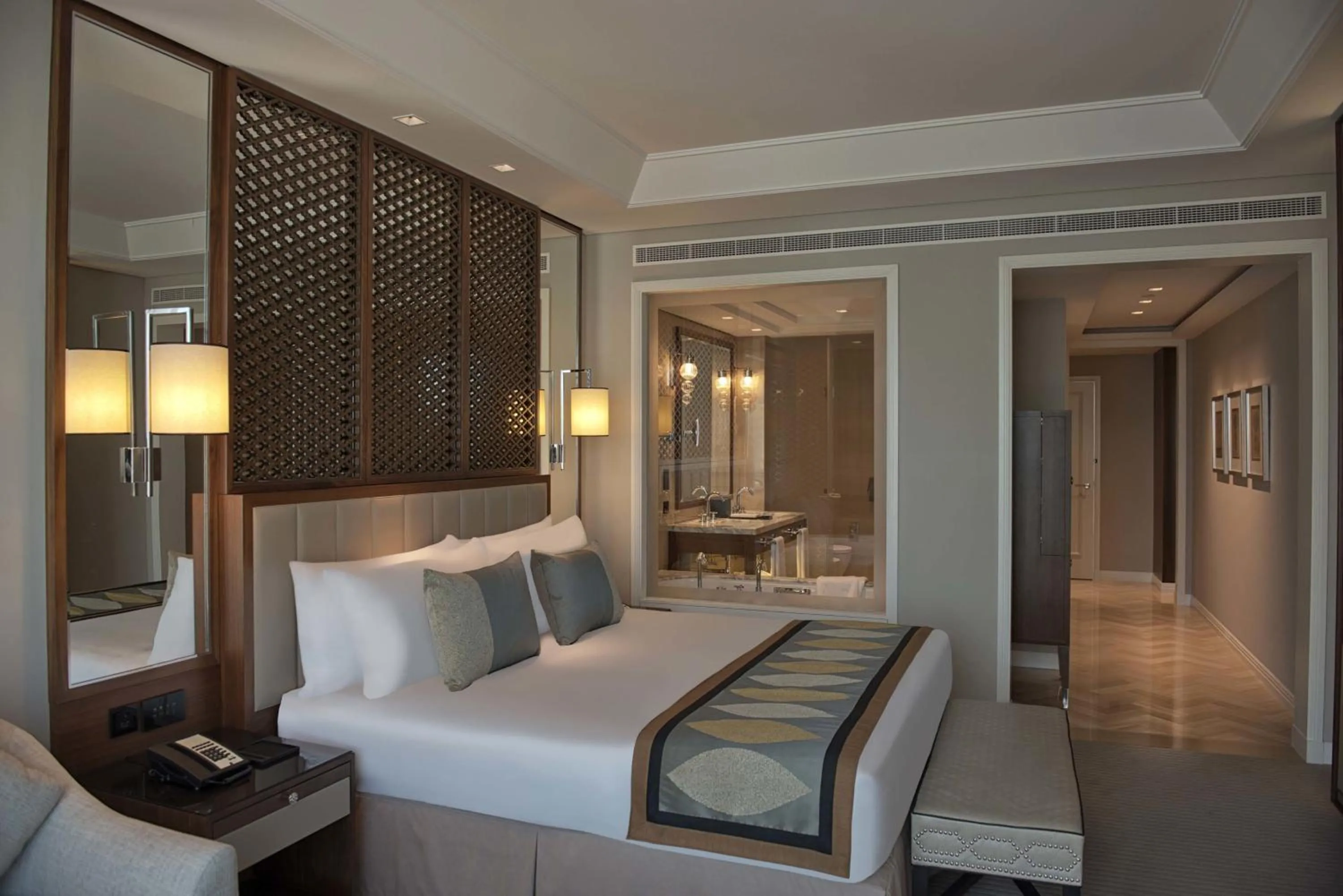 Bedroom, Bed in Taj Dubai