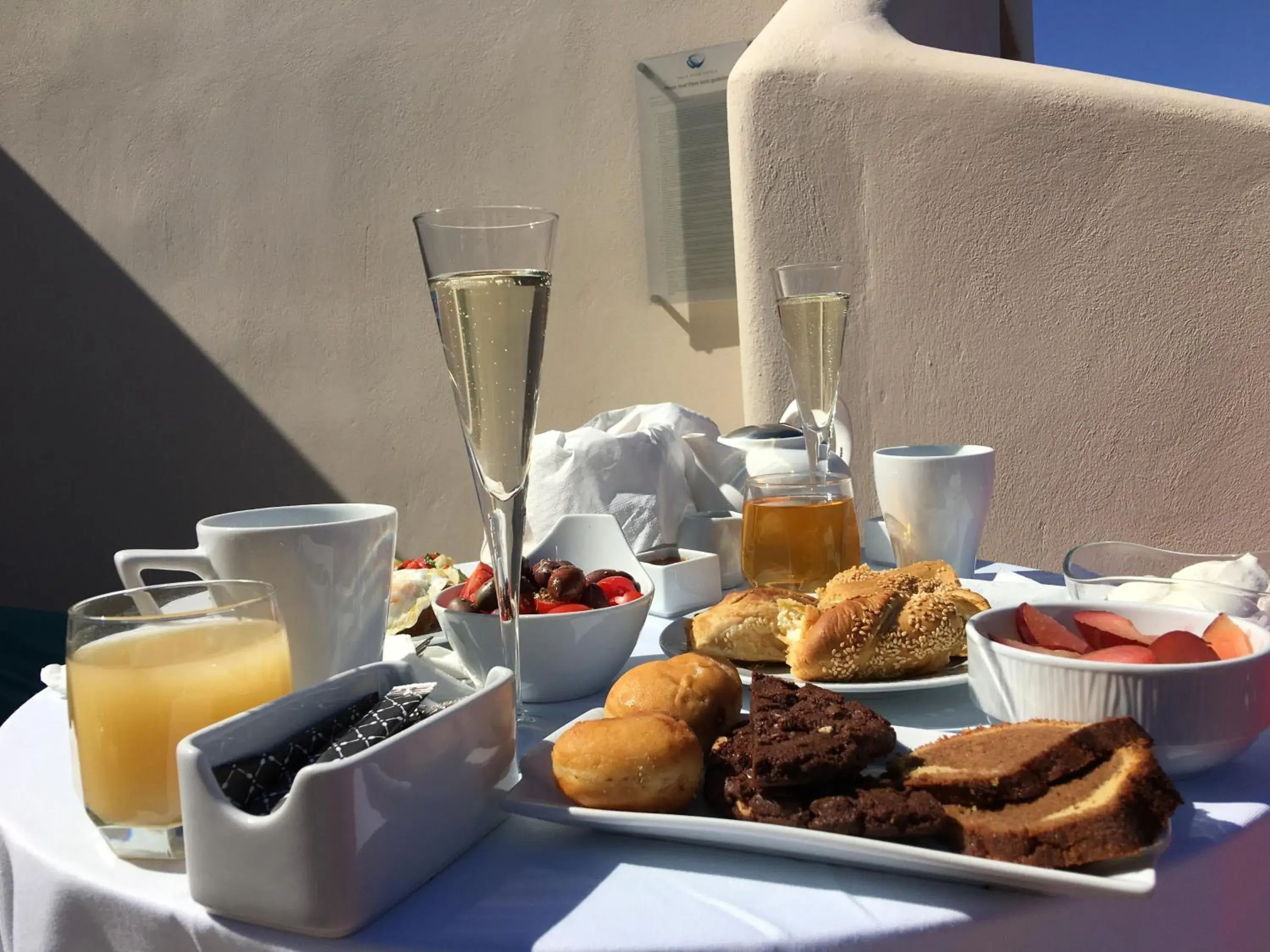 Breakfast in Art Hotel Santorini Breakfast in Art Hotel Santorini
