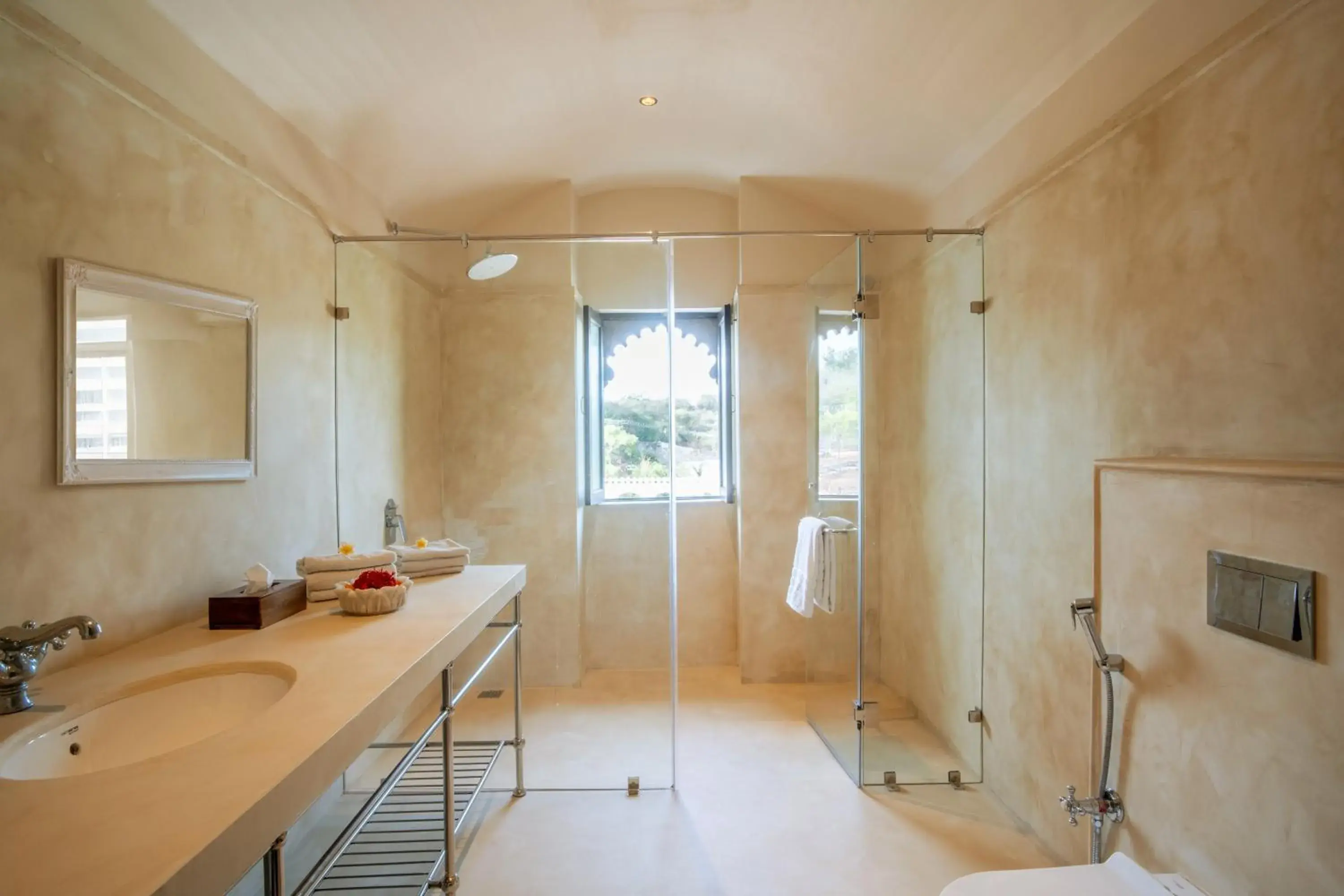 Bathroom in Daulatgarh Resort Bathroom in Daulatgarh Resort