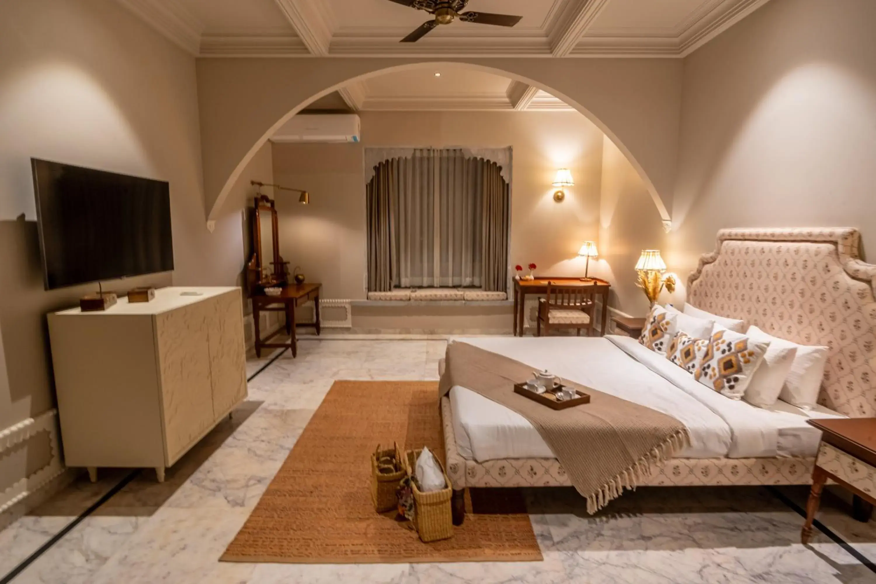 Bedroom, Bed in Daulatgarh Resort Bedroom, Bed in Daulatgarh Resort