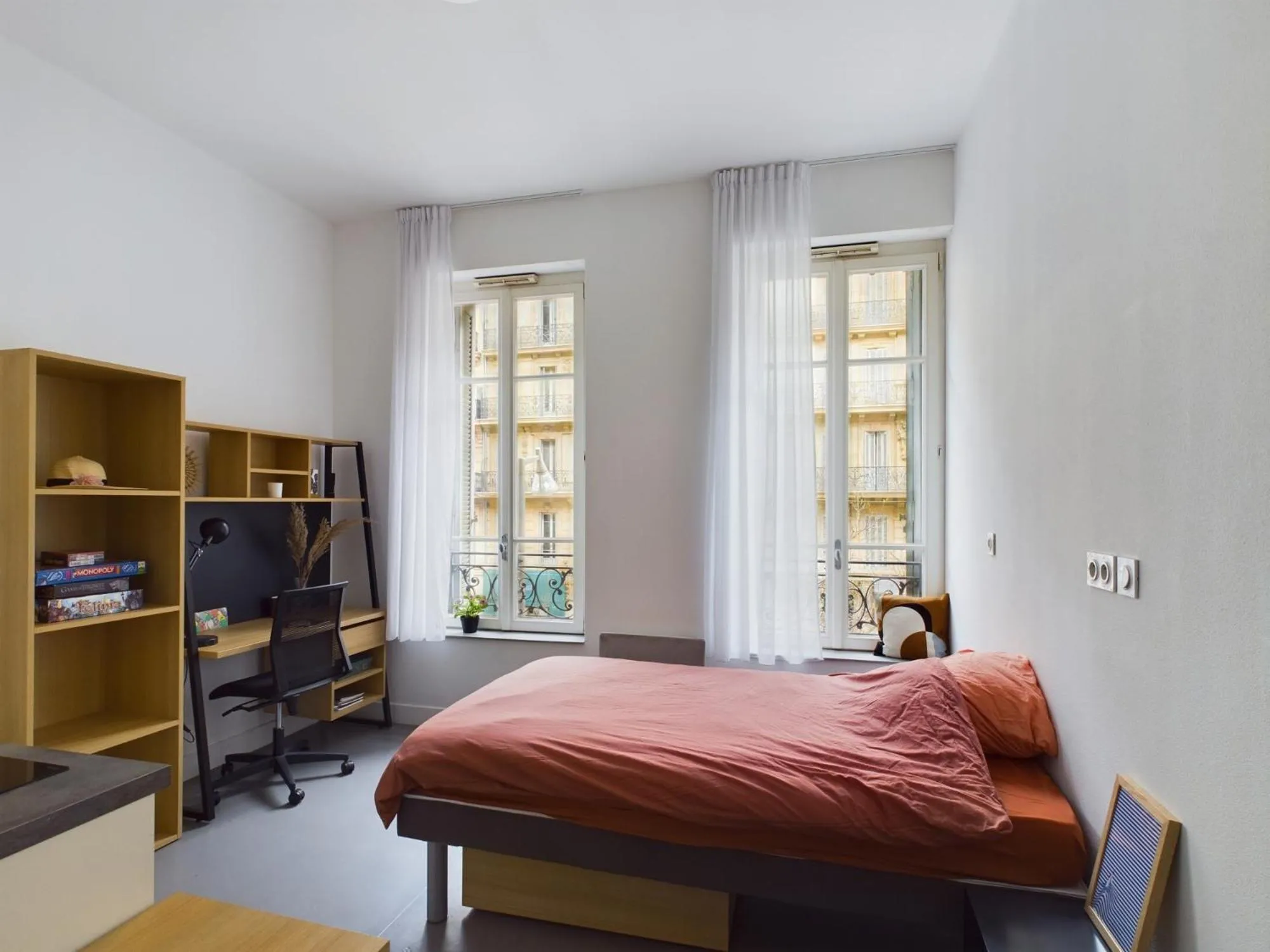 Bedroom, Bed in Résidence Kley Marseille République