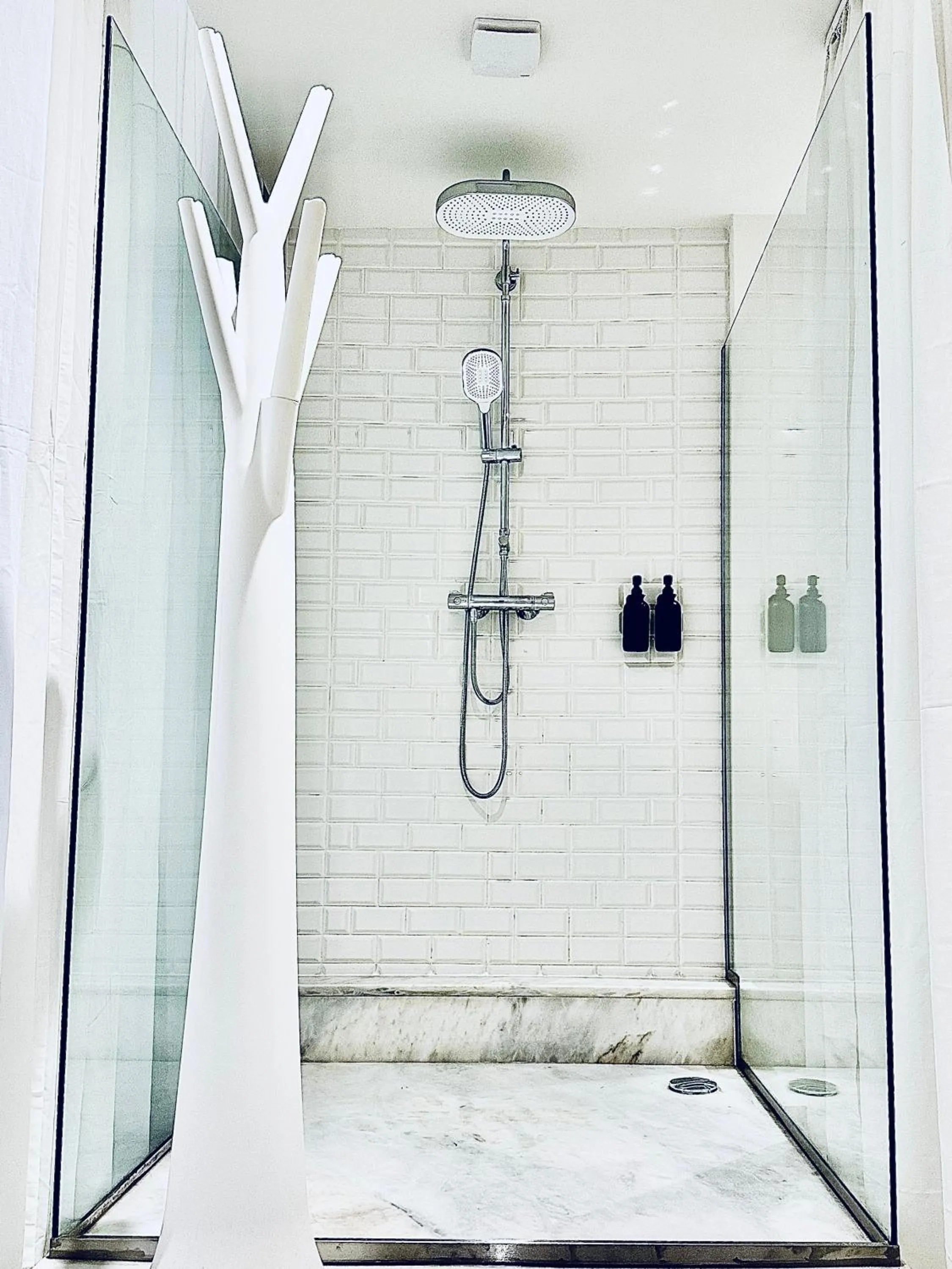 Shower in DEUXMECS Porto