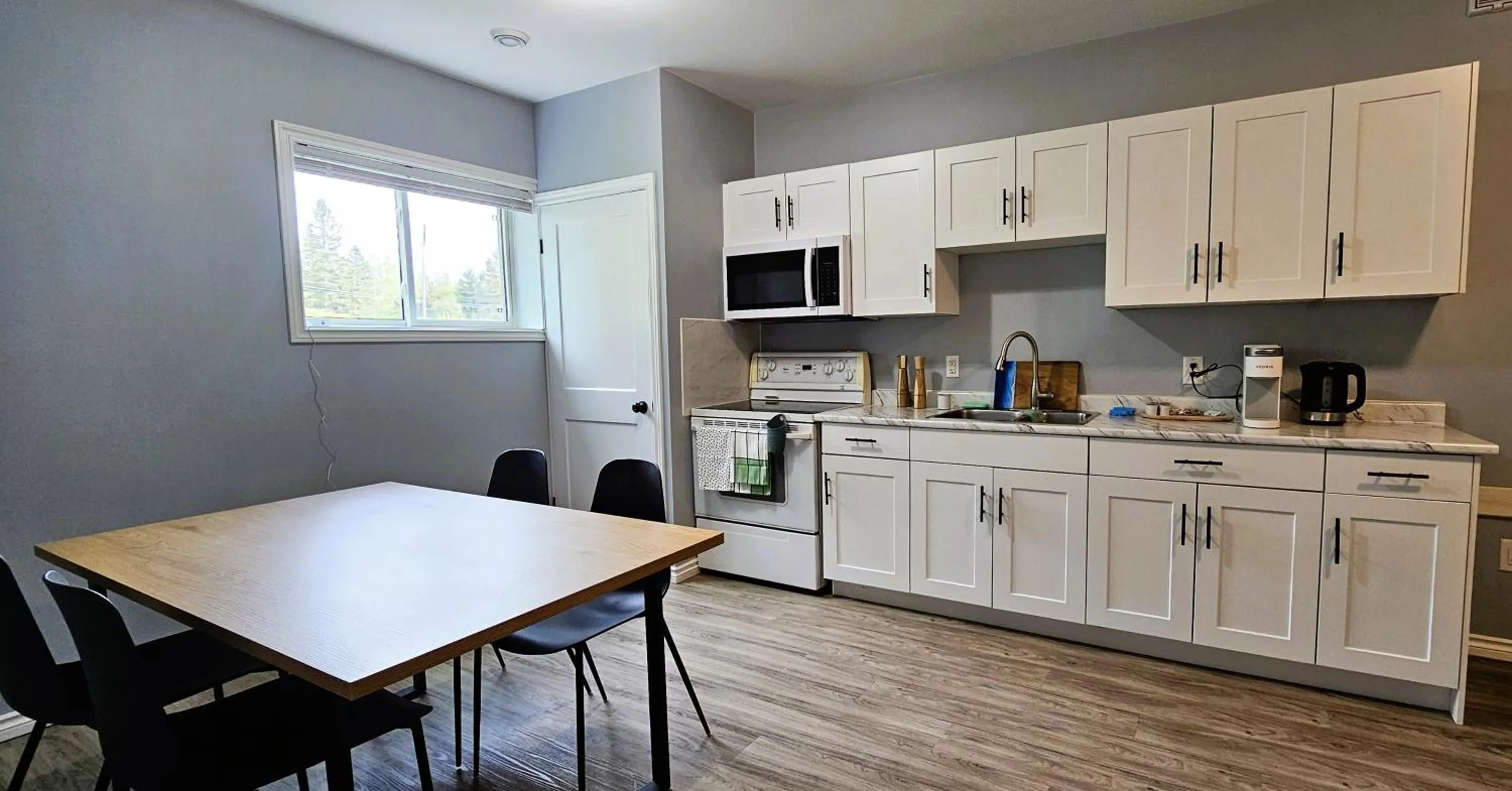 Central Thunder Bay Retreat