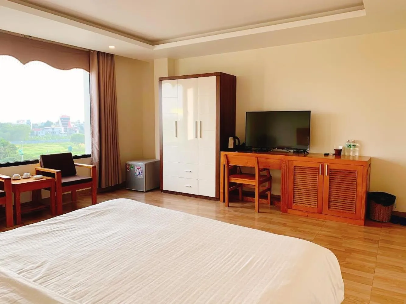 View (from property/room), Bed in Dragon Airport Hotel