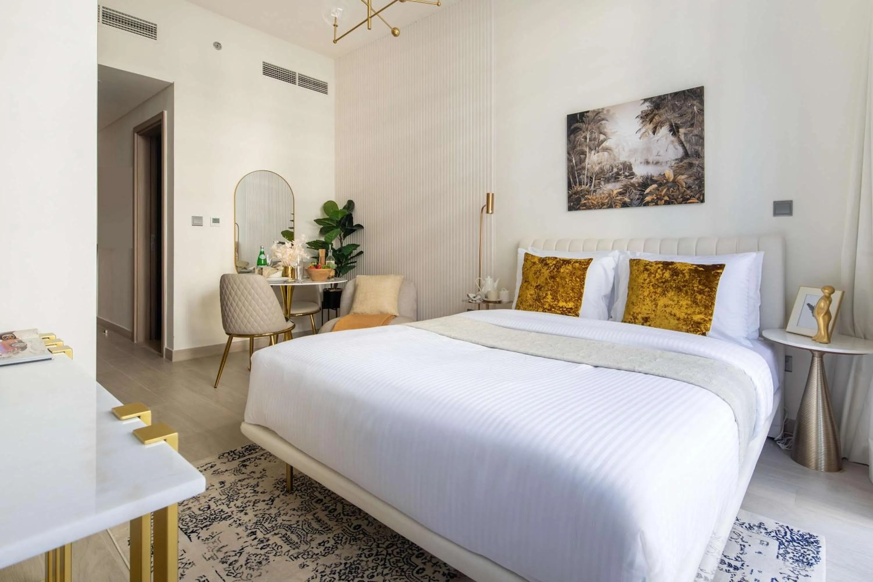 Bed in Frank Porter - Azizi Riviera 28