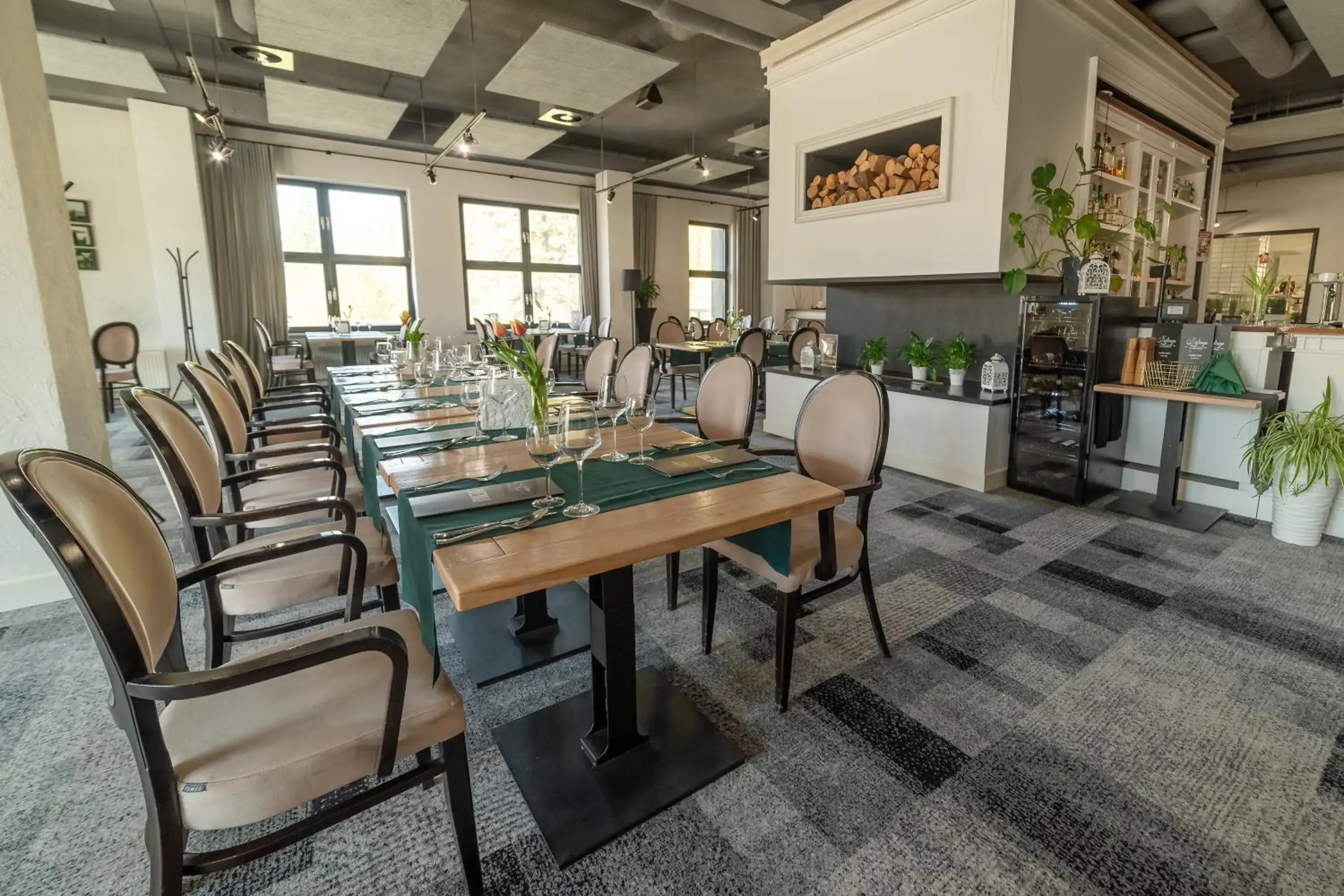 Restaurant/places to eat in Hotel Nafta Krosno Restaurant/places to eat in Hotel Nafta Krosno