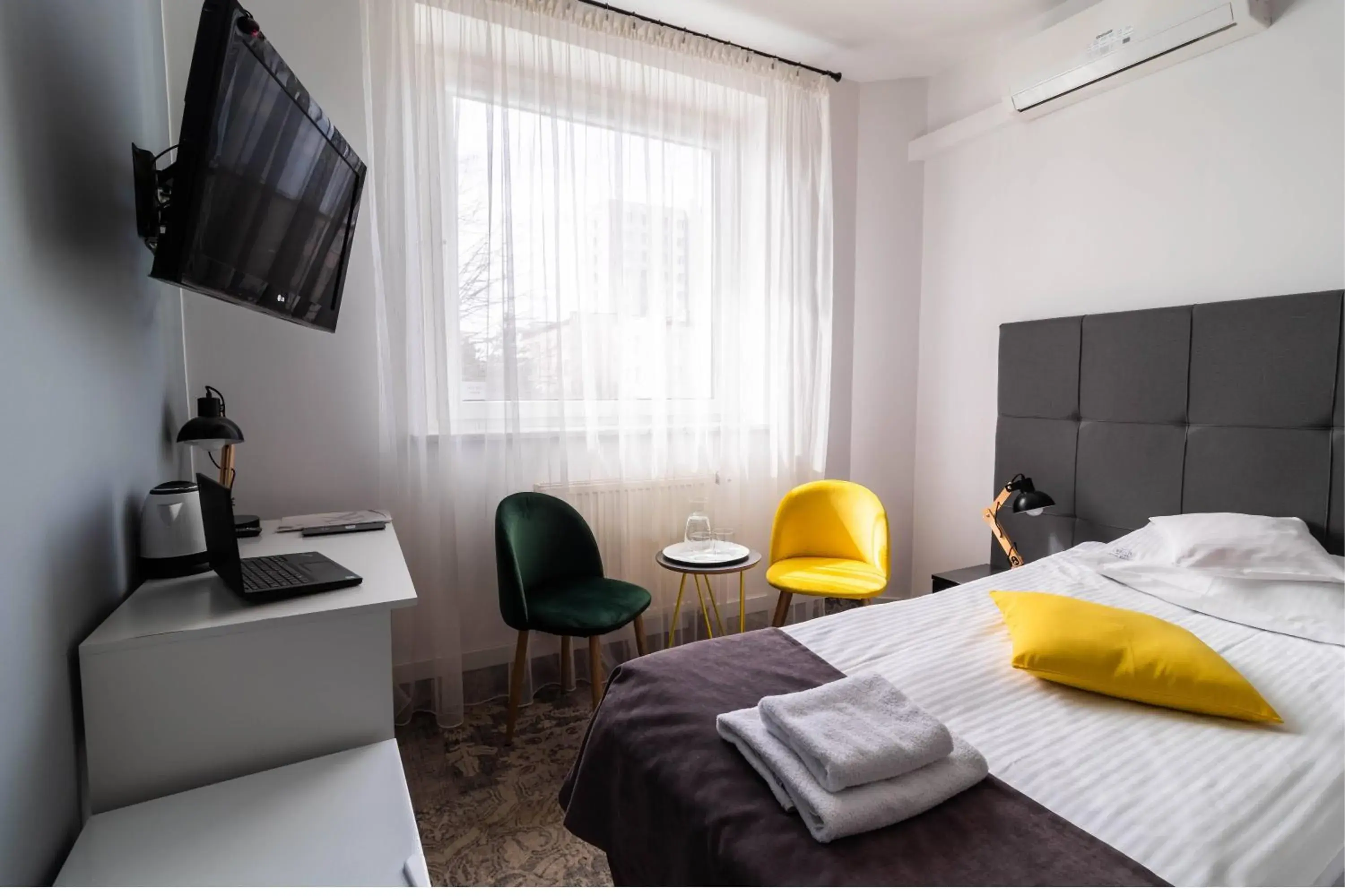 Superior Twin Room - single occupancy in Hotel Nafta Krosno Superior Twin Room - single occupancy in Hotel Nafta Krosno