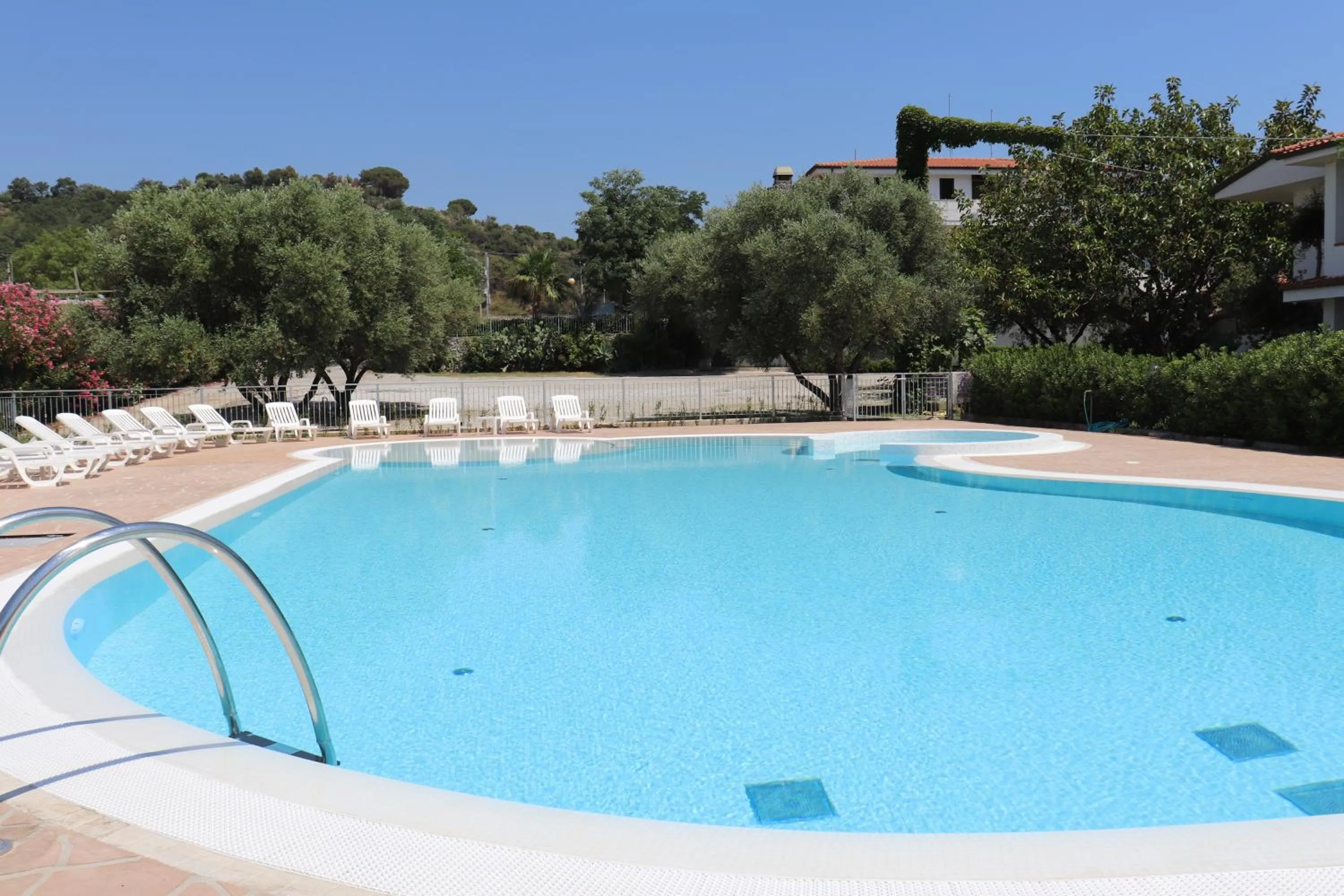 Pool view in Happy Days