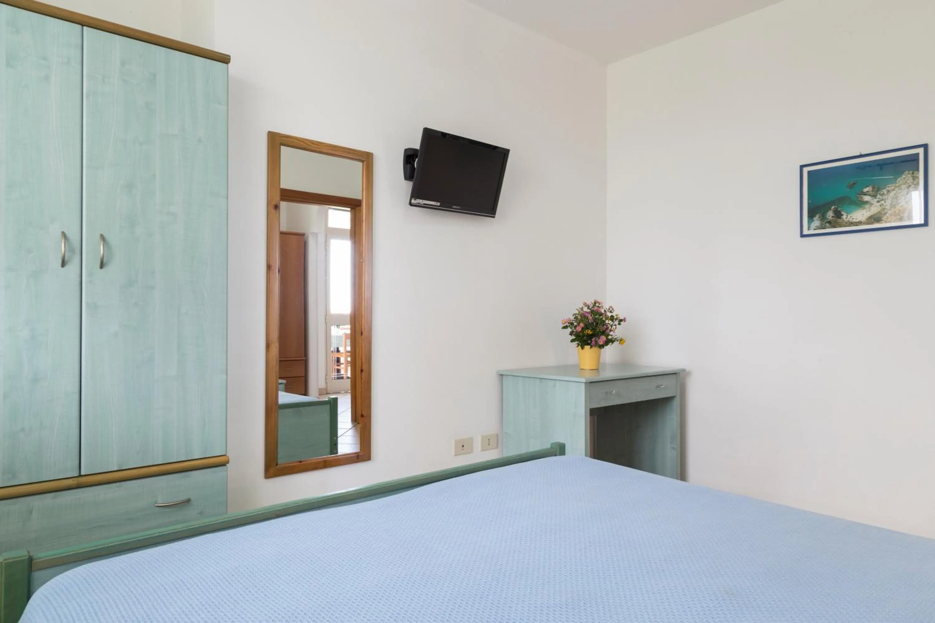 Bedroom, Bed in Happy Days