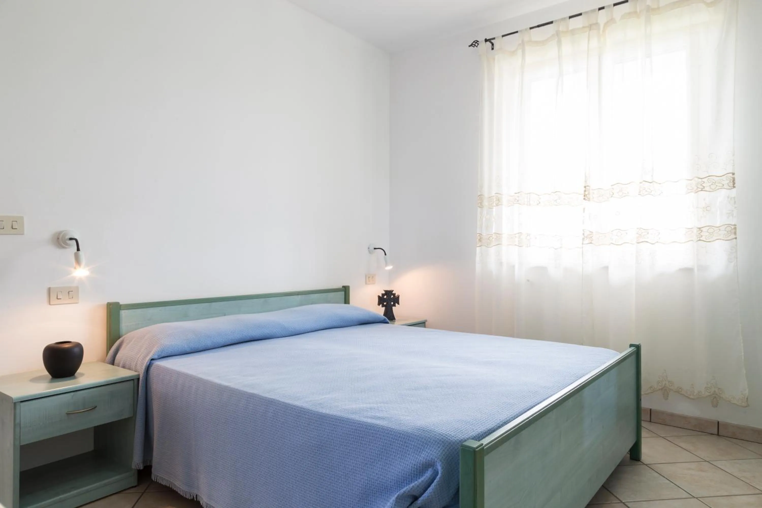 Bedroom, Bed in Happy Days