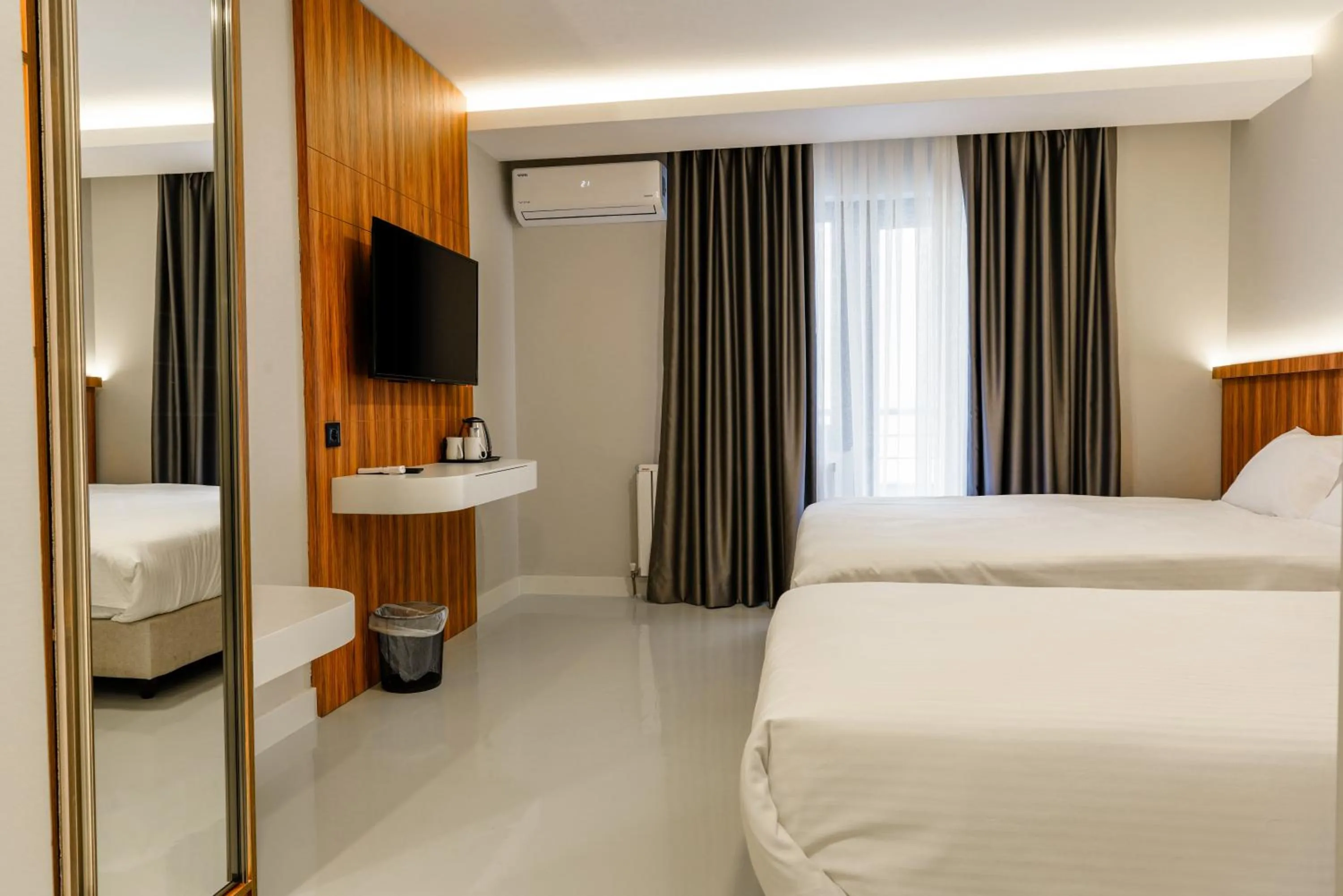 Bed in Joyful Hotel By Gnl