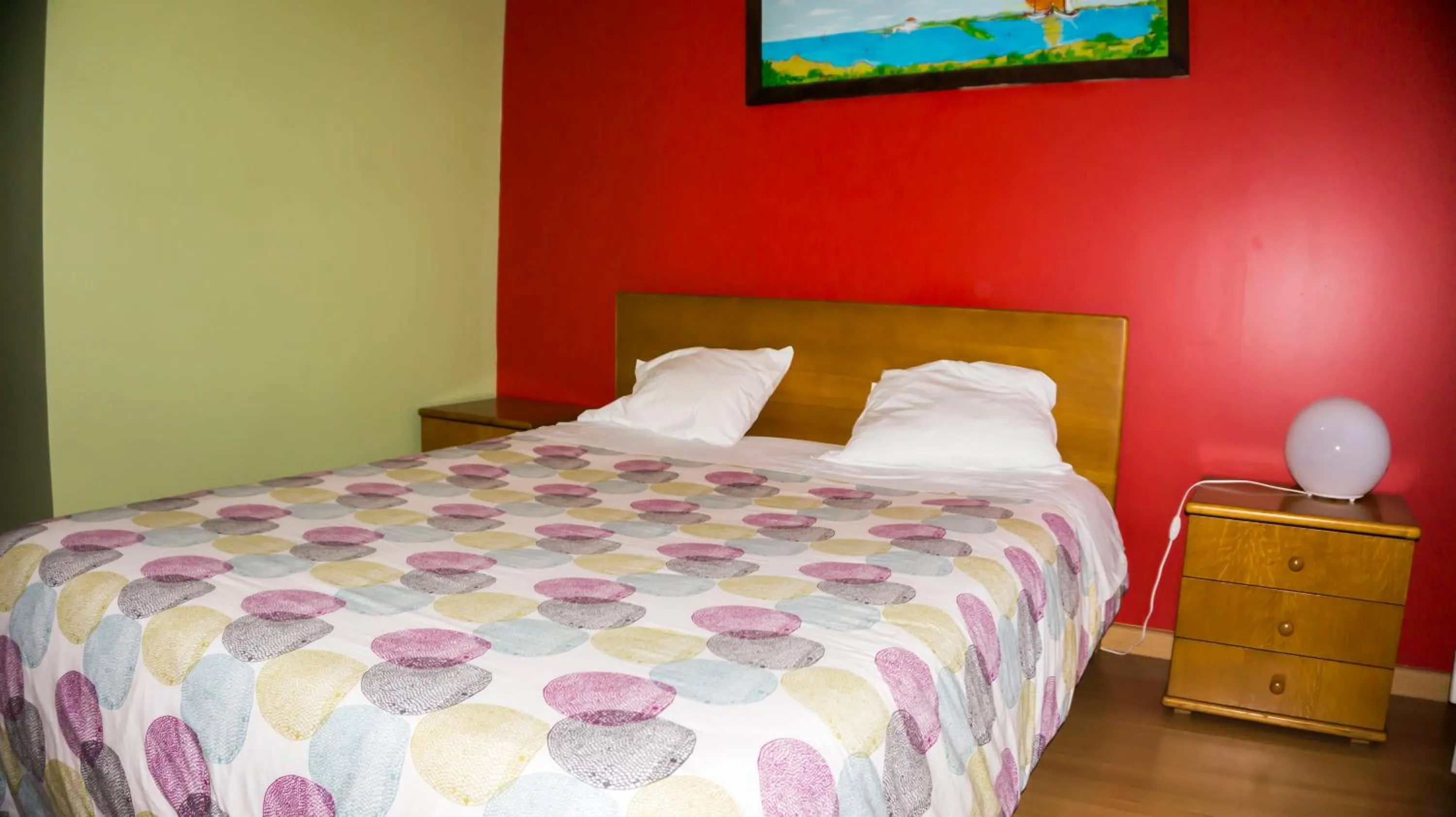Photo of the whole room, Bed in Hotel O Catraio