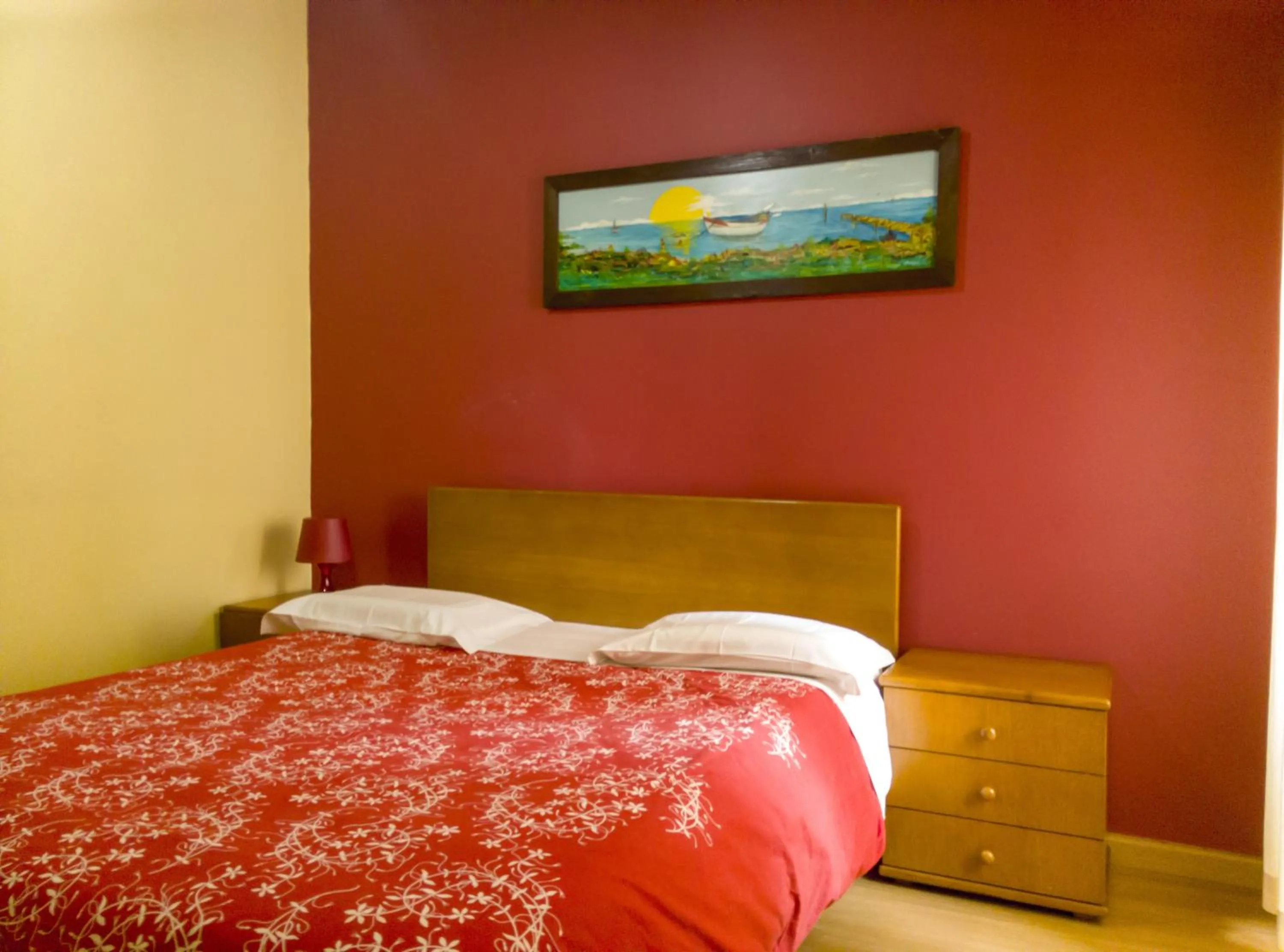 Photo of the whole room, Bed in Hotel O Catraio
