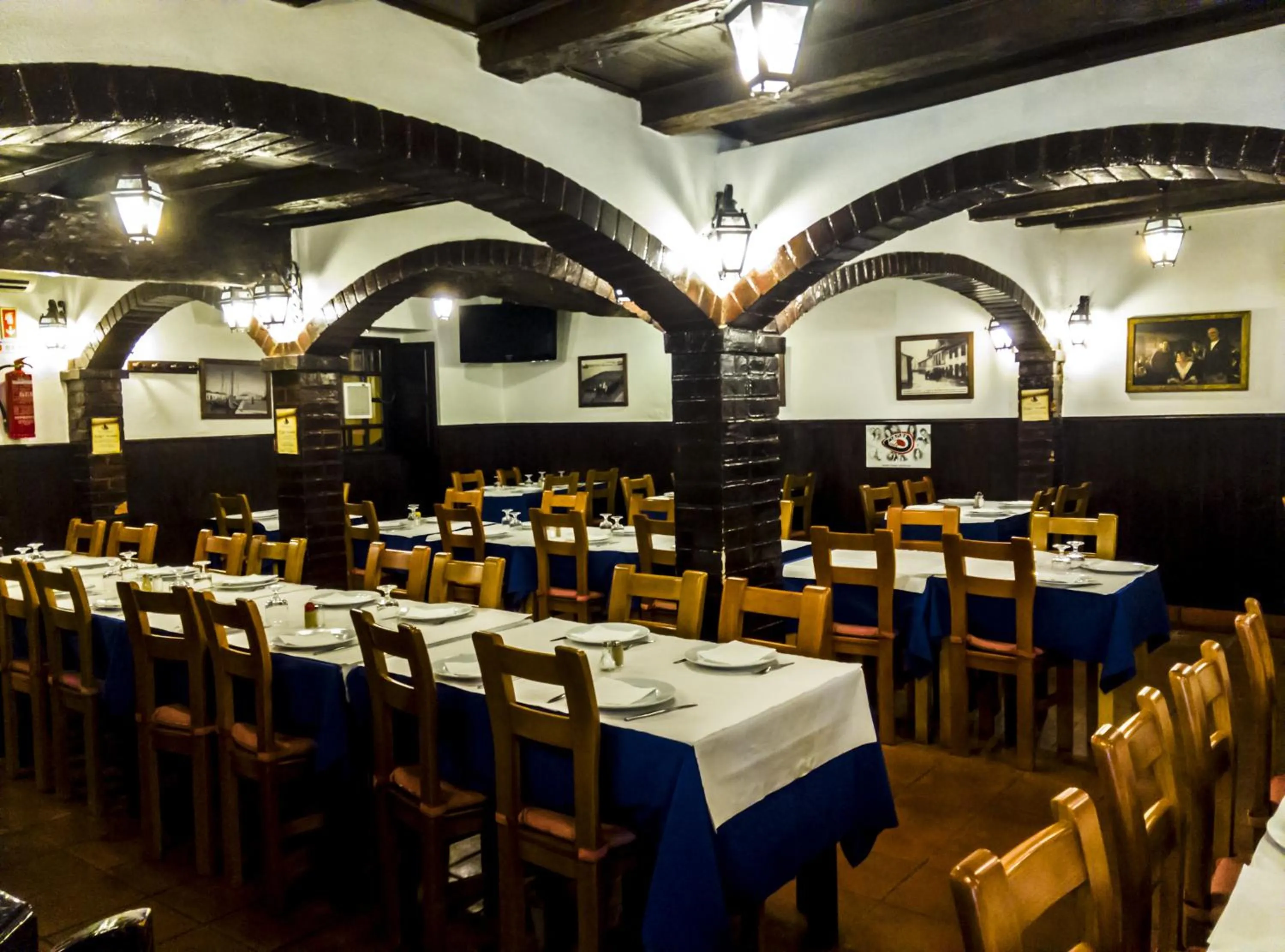 Restaurant/places to eat in Hotel O Catraio