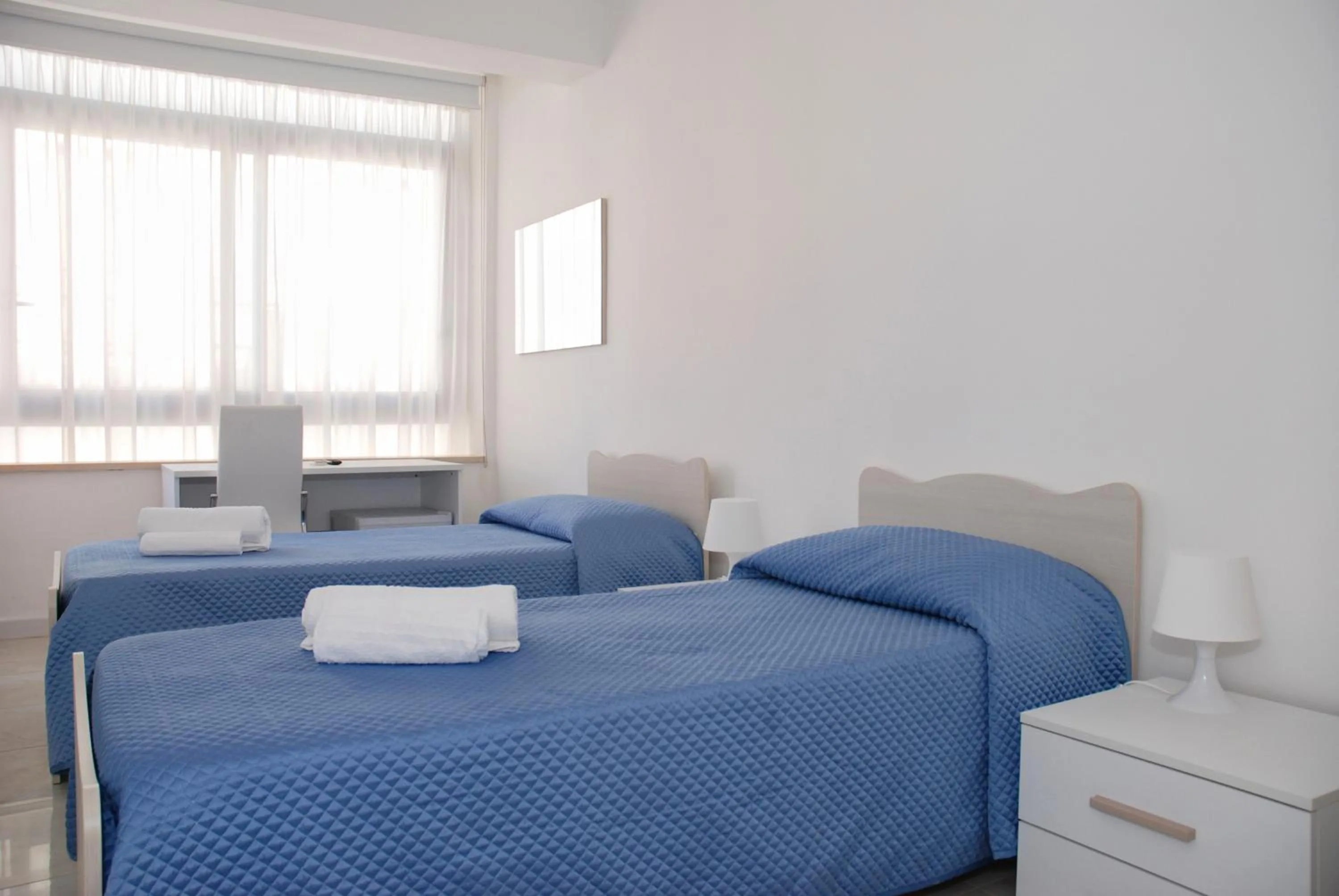 Twin Room with Balcony - single occupancy in B&B Sikelia