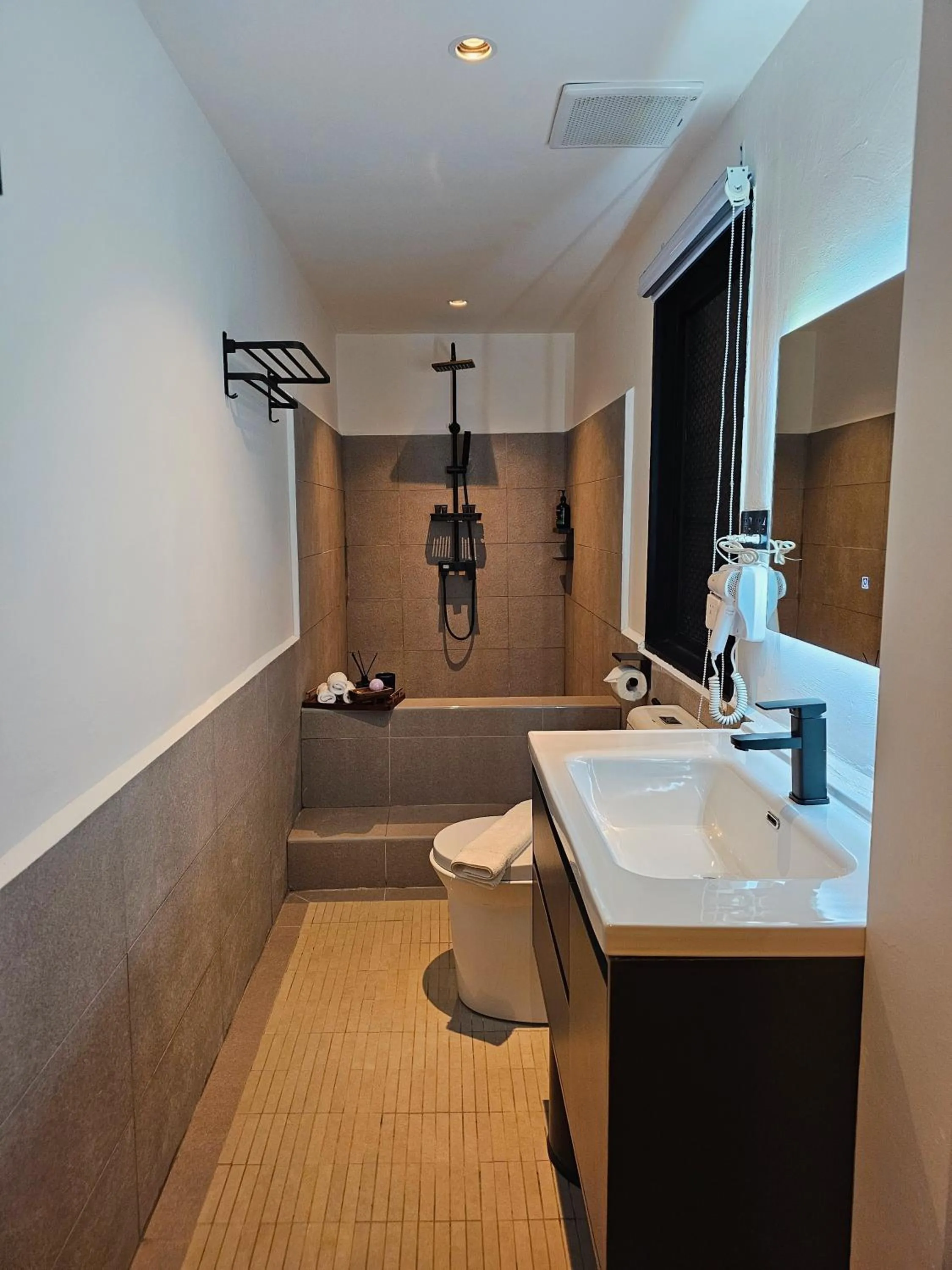 The Palm Suite at Lava Mansion