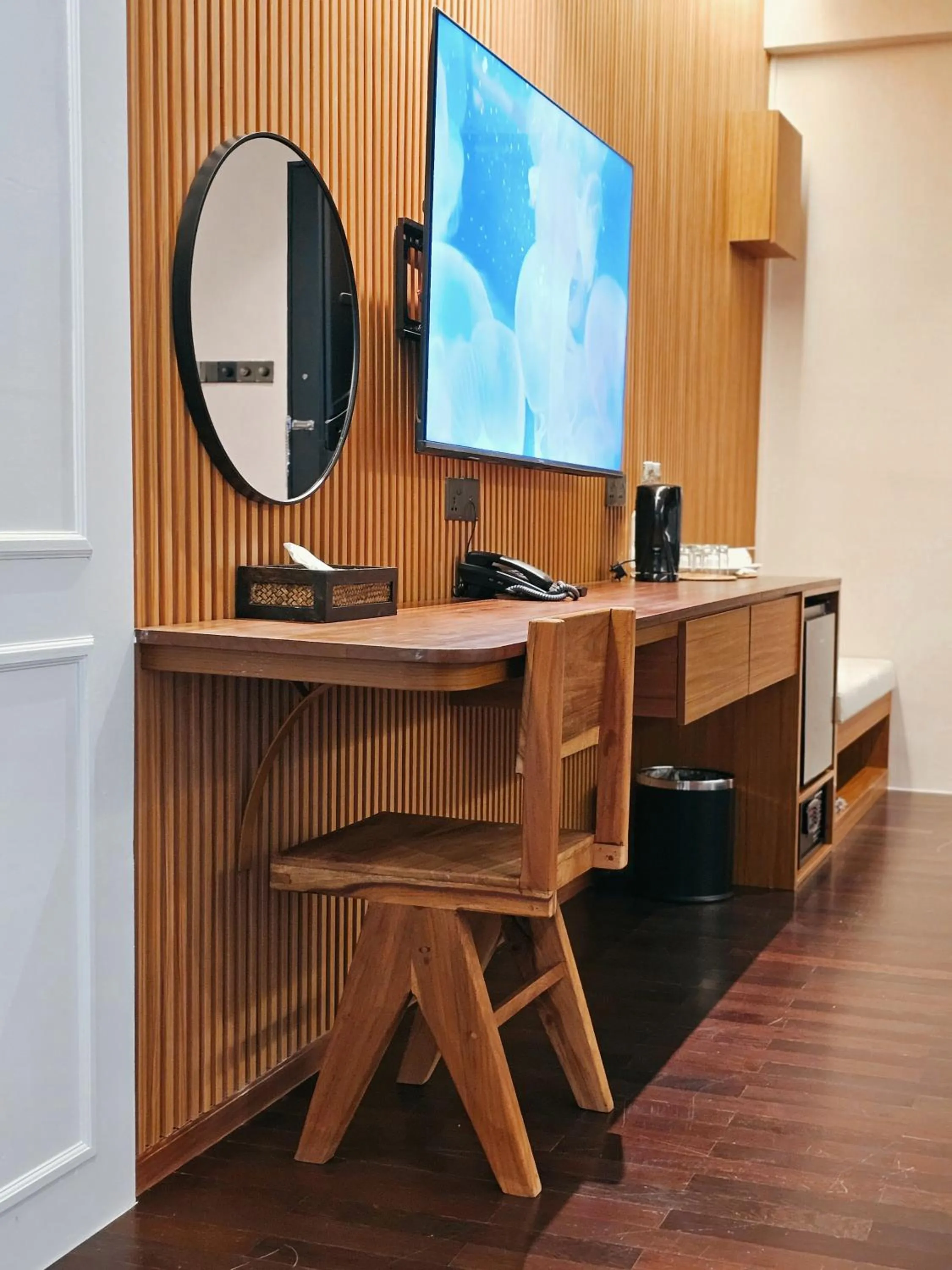 The Palm Suite at Lava Mansion