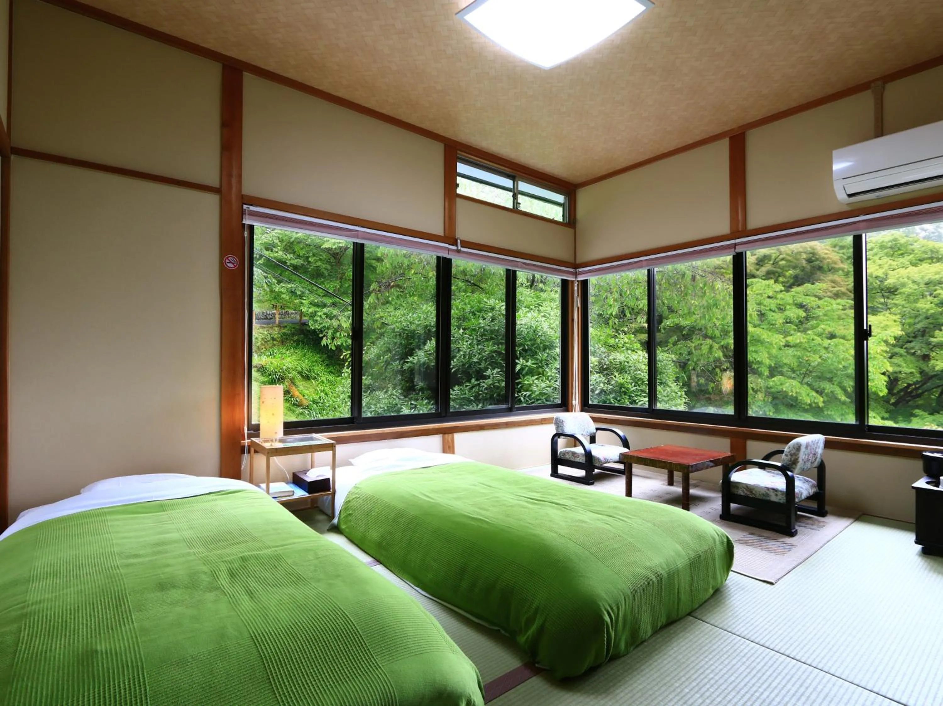 Photo of the whole room in Miyoshino Sakuraan