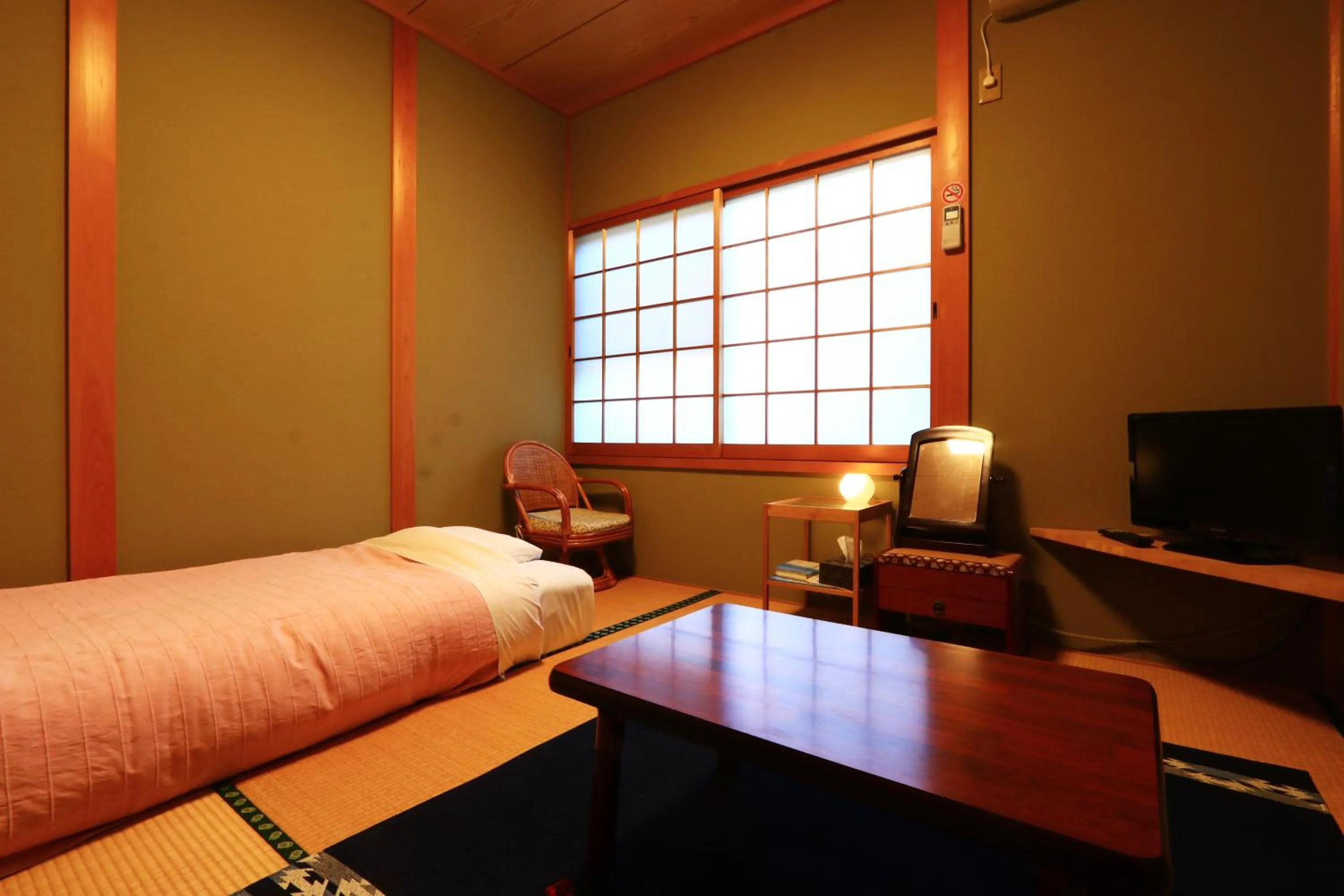 Bed in Miyoshino Sakuraan