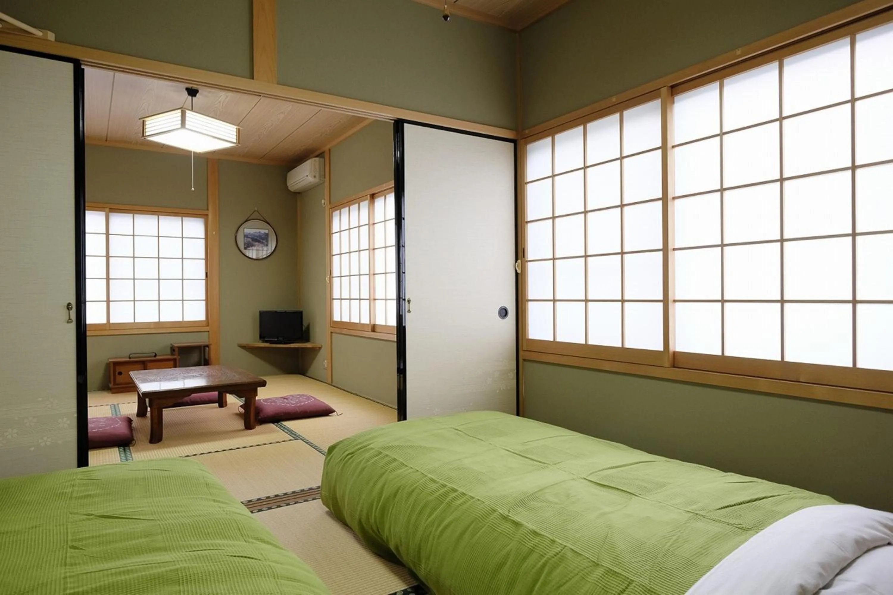 Bed in Miyoshino Sakuraan