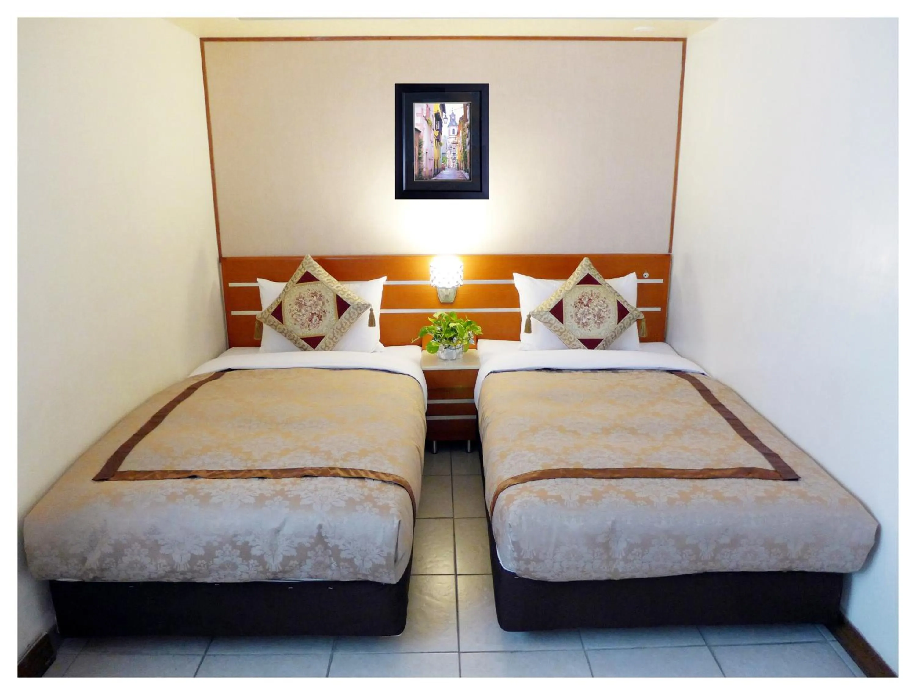 Bed in Hua Guo Hotel