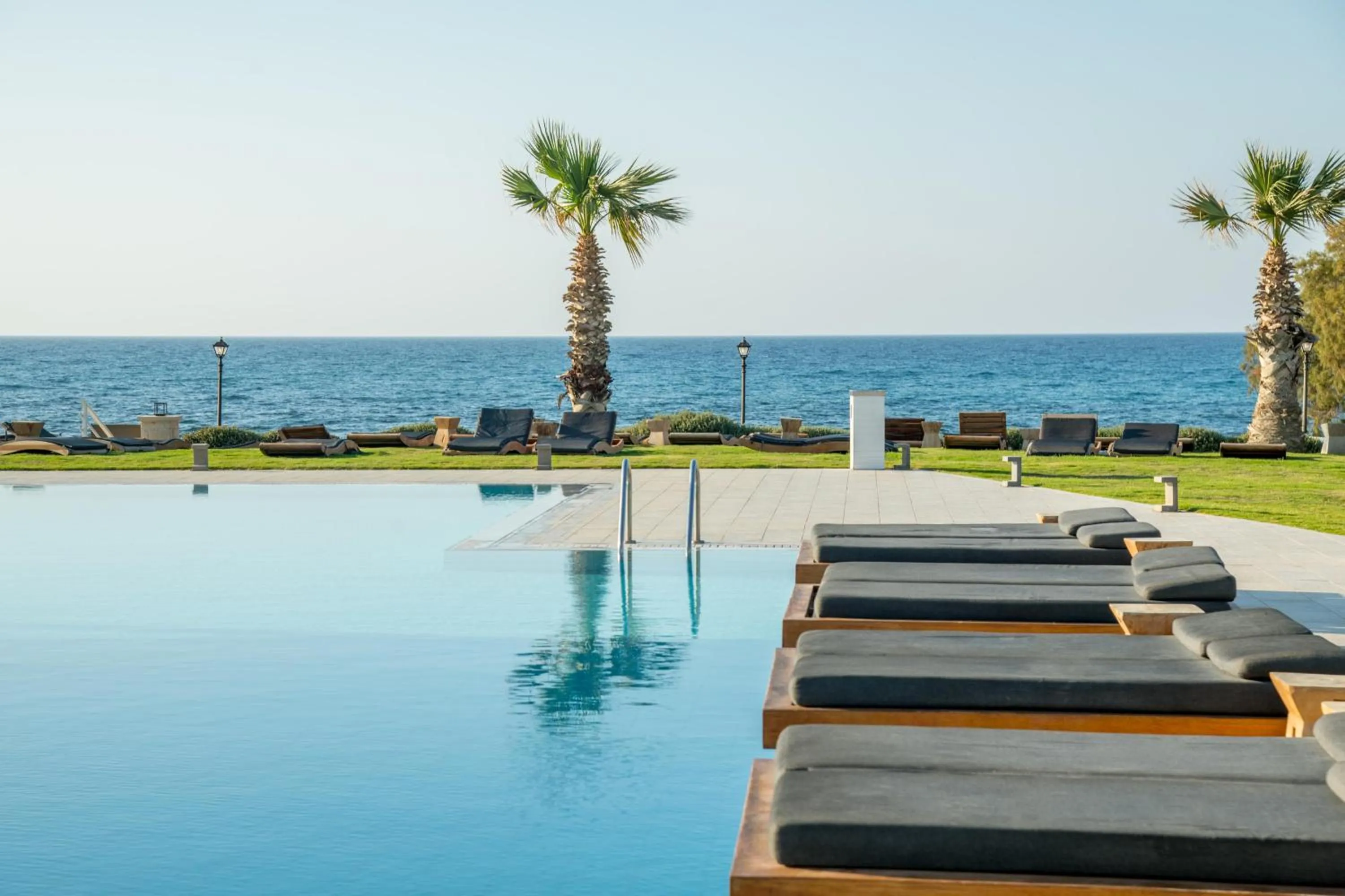 Swimming pool in Insula Alba Resort & Spa (Adults Only)