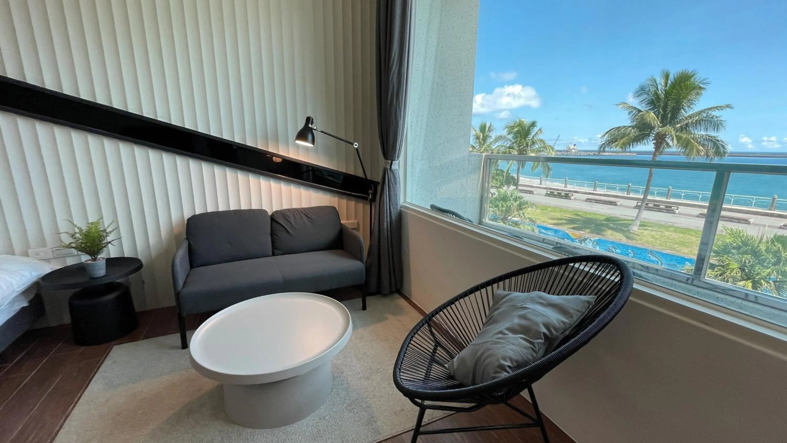 Sea view in Angel Inn