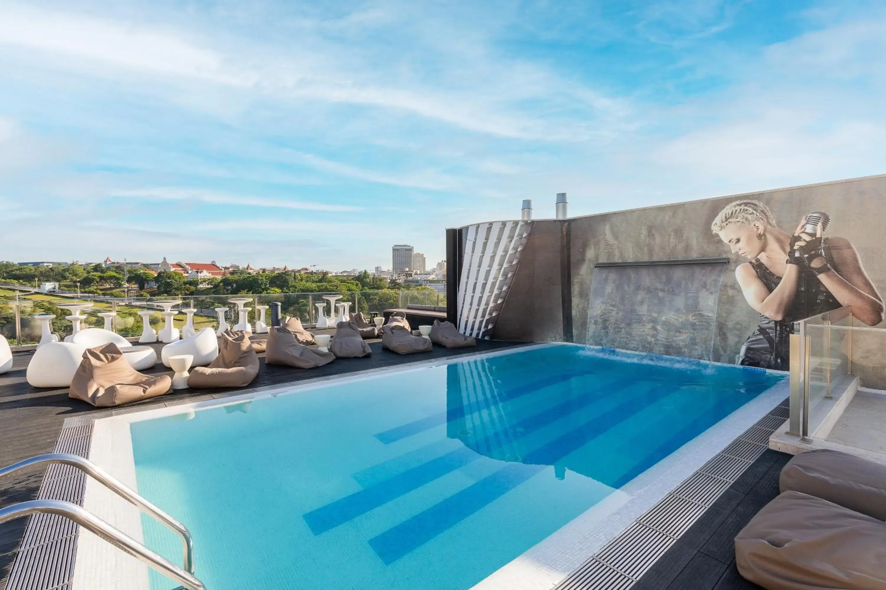 Swimming pool in HF Fénix Music Swimming pool in HF Fénix Music