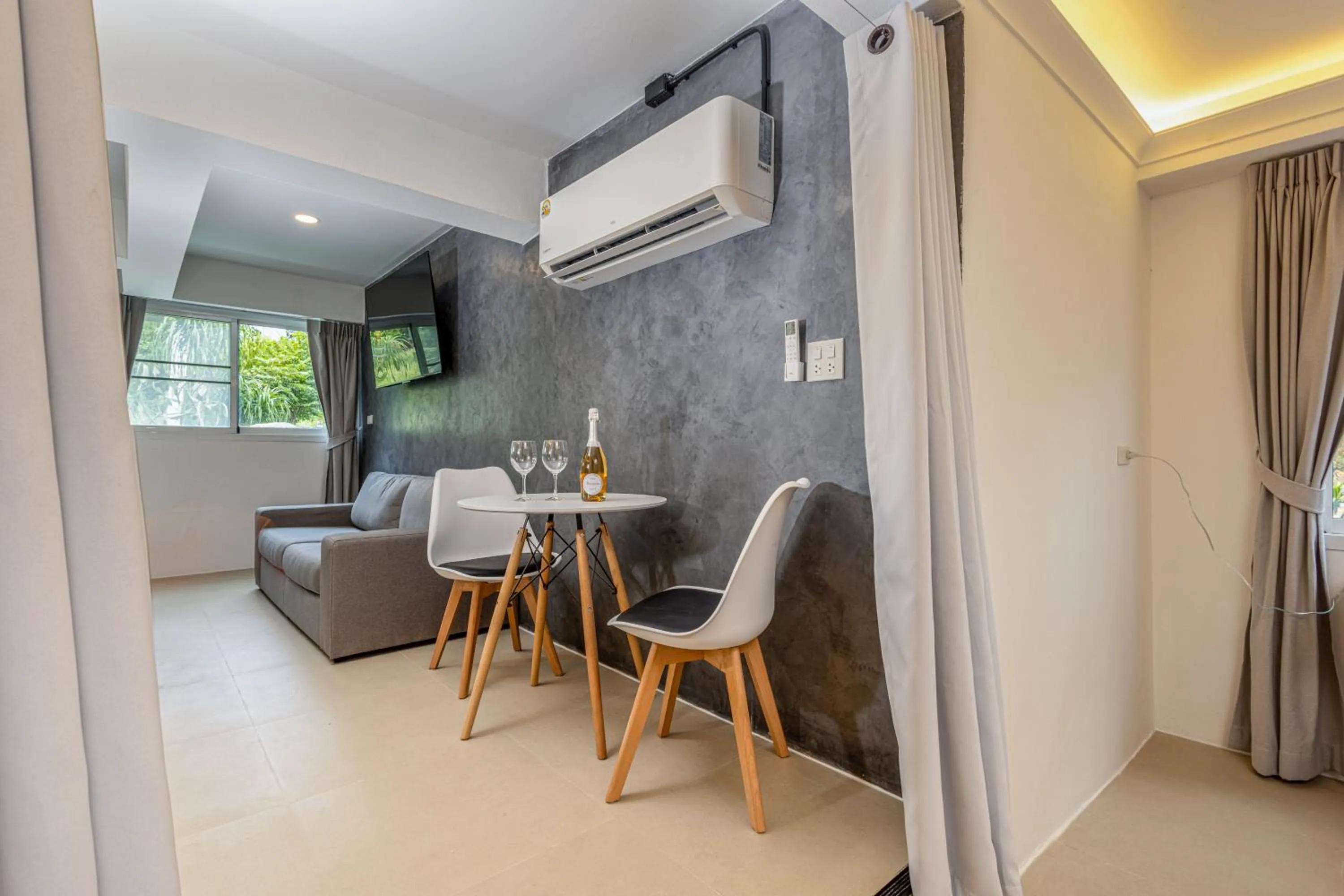 TV and multimedia in BOHO Boutique Bungalows