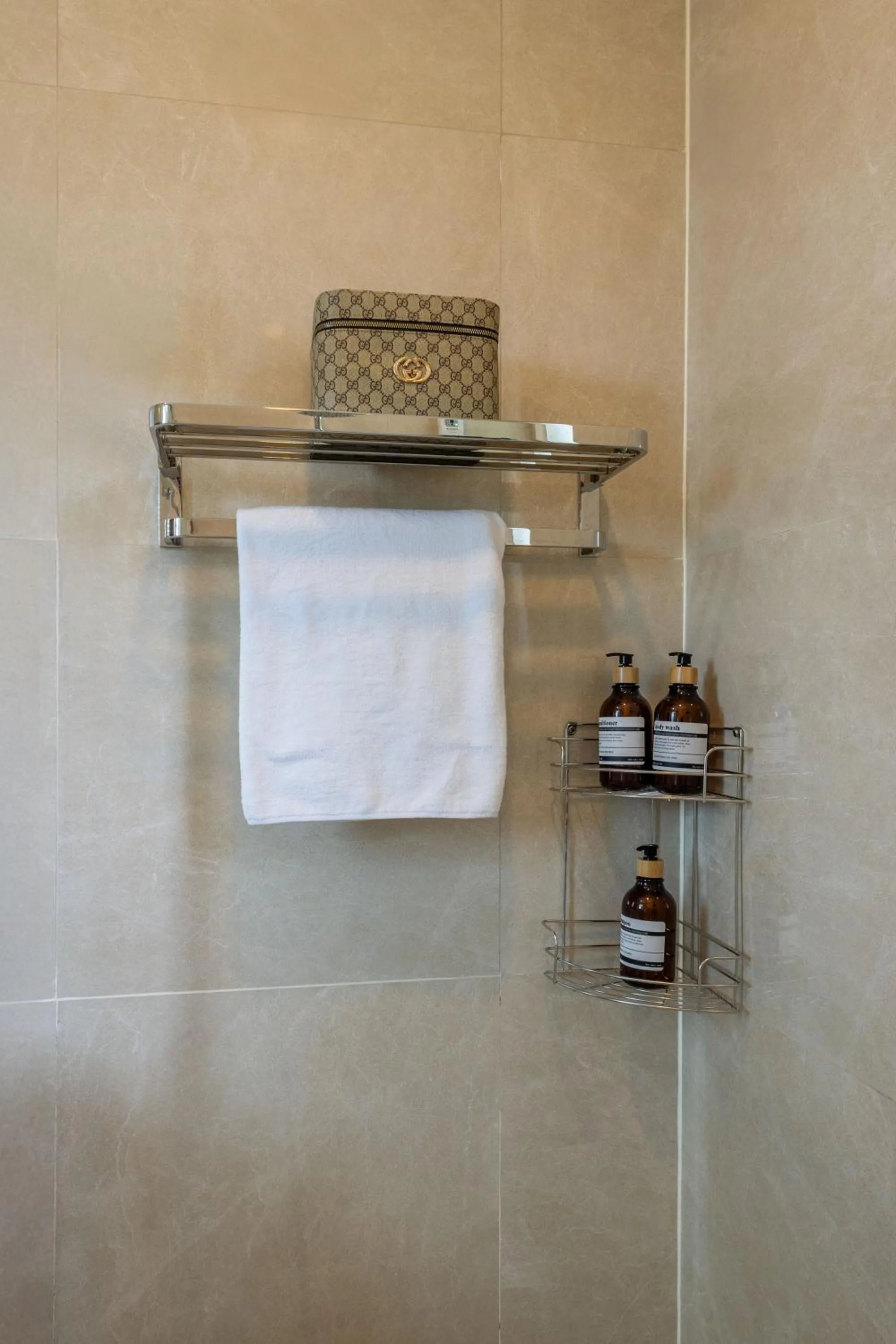 Shower in BOHO Boutique Bungalows