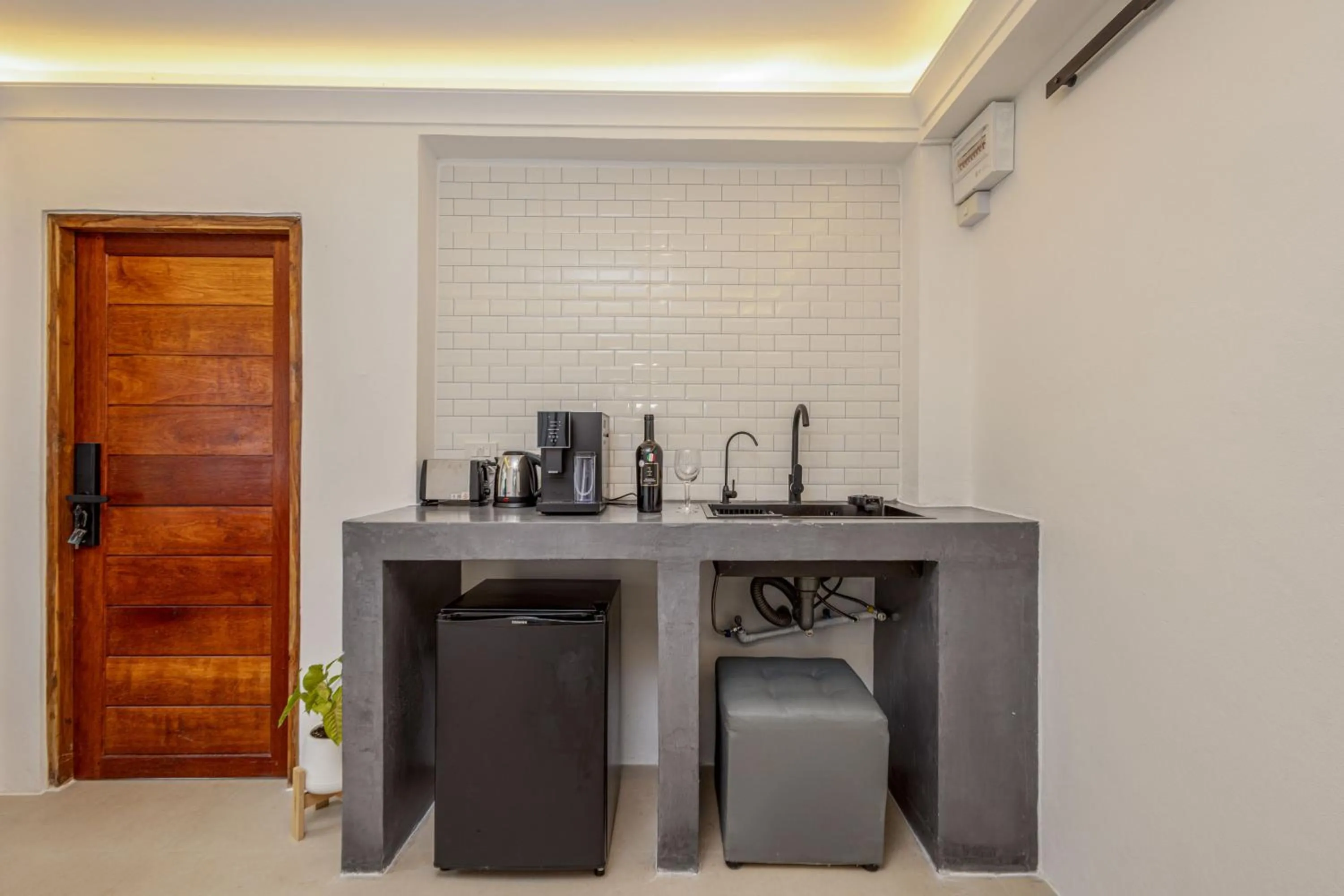 Coffee/tea facilities in BOHO Boutique Bungalows