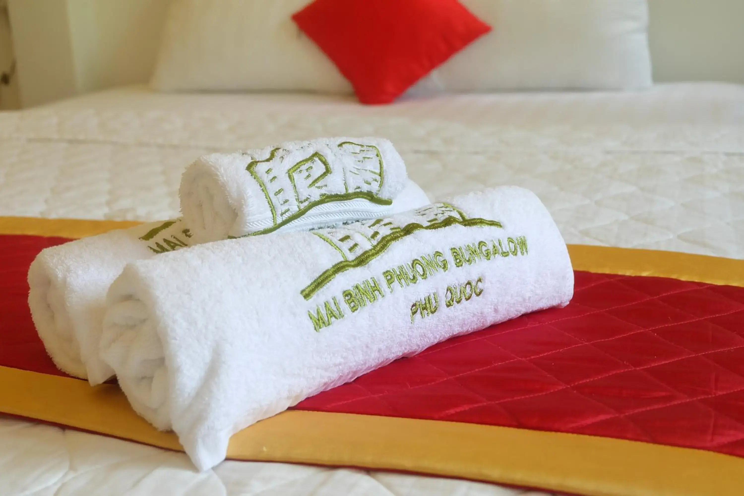 Property logo or sign, Bed in Bungalow Mai Phuong Binh Property logo or sign, Bed in Bungalow Mai Phuong Binh