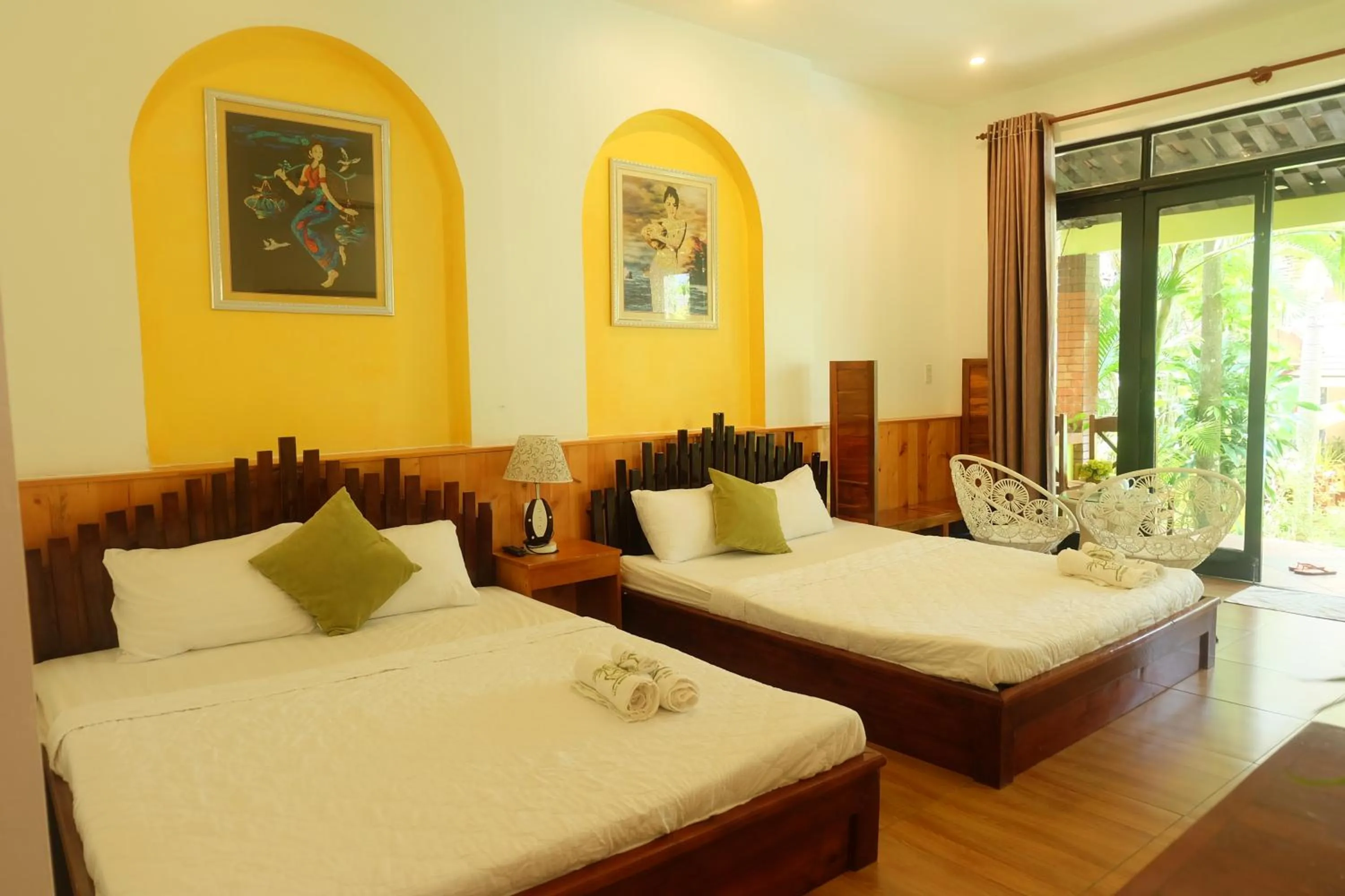 Property building, Bed in Bungalow Mai Phuong Binh