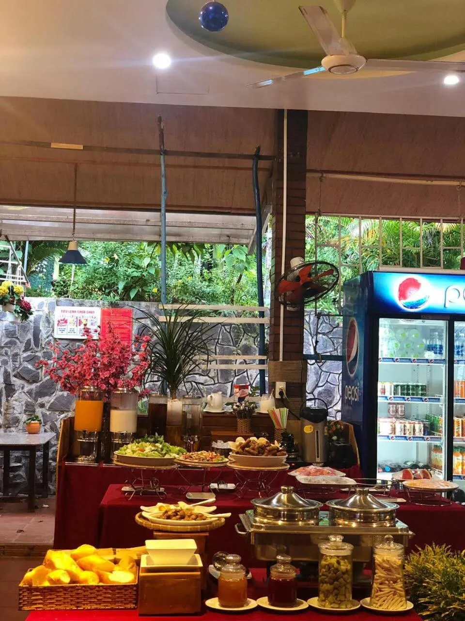 Breakfast in Bungalow Mai Phuong Binh