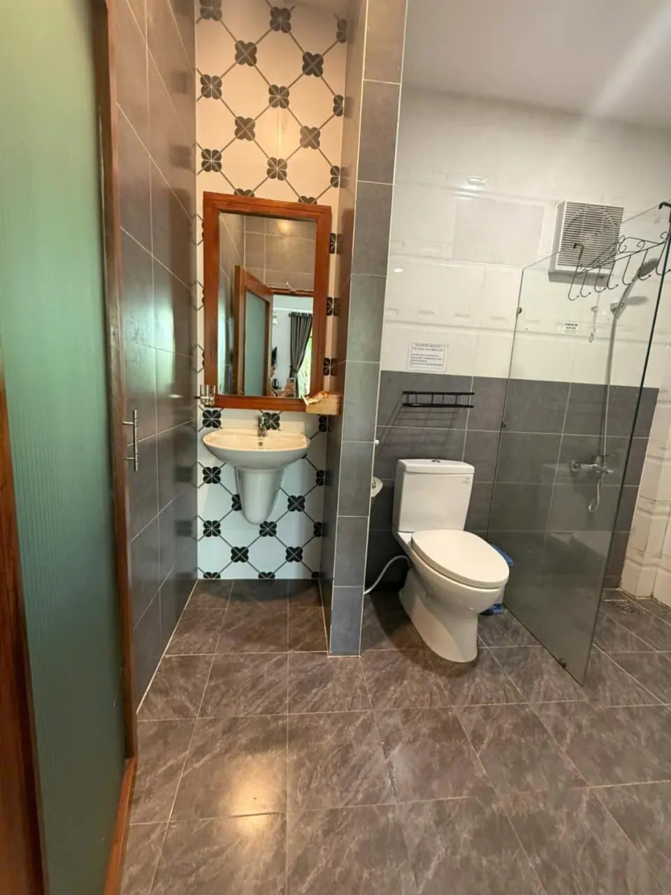 Property building in Bungalow Mai Phuong Binh